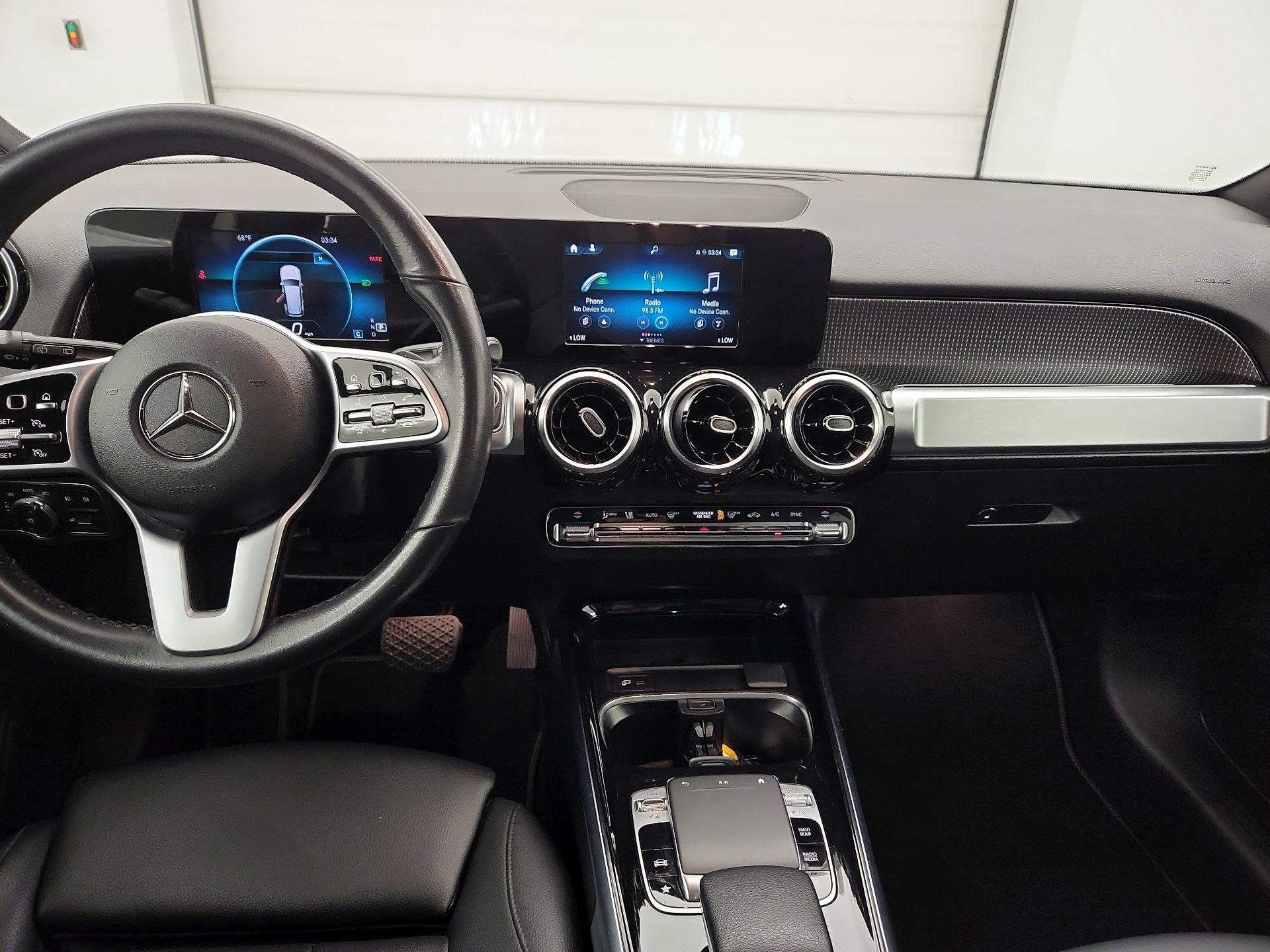 Thumbnail: 2020 Mercedes-Benz GLB - 9