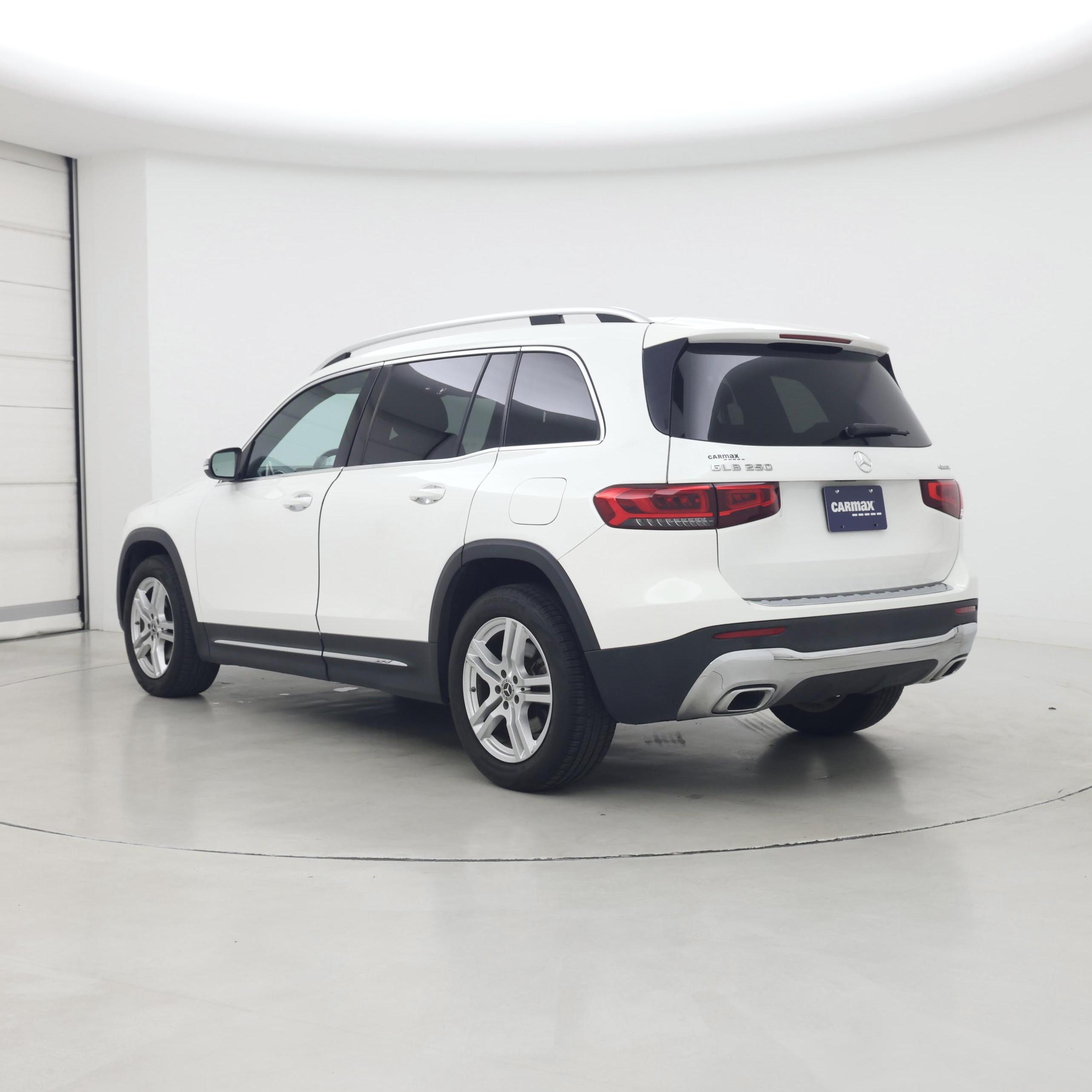 Thumbnail: 2020 Mercedes-Benz GLB - 2