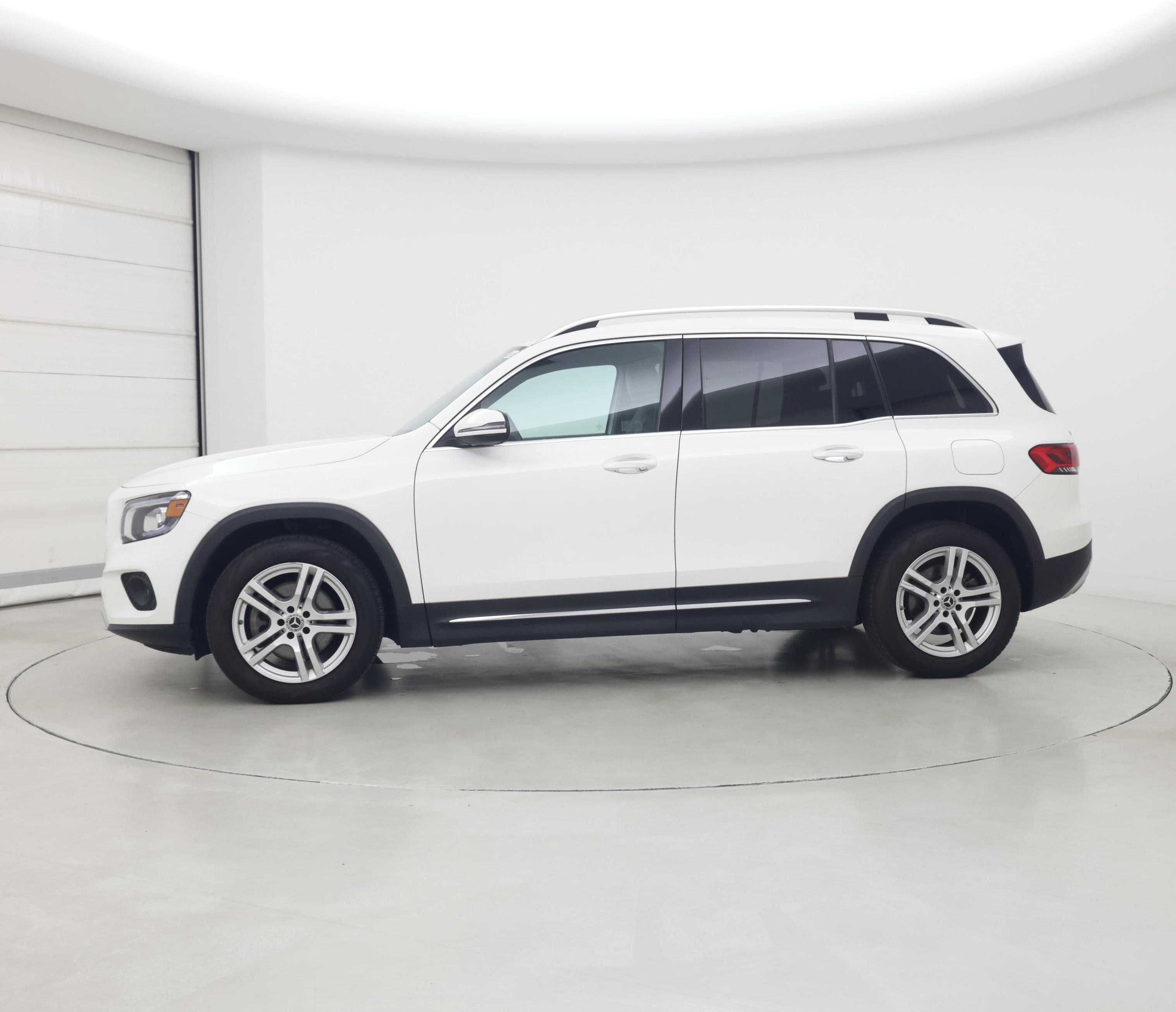 Thumbnail: 2020 Mercedes-Benz GLB - 3