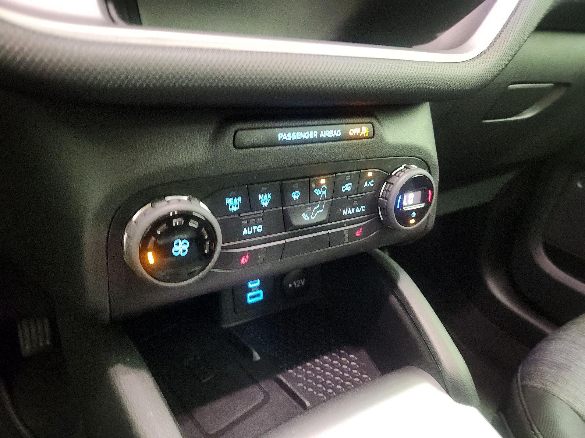 Thumbnail: 2021 Ford Bronco Sport - 17