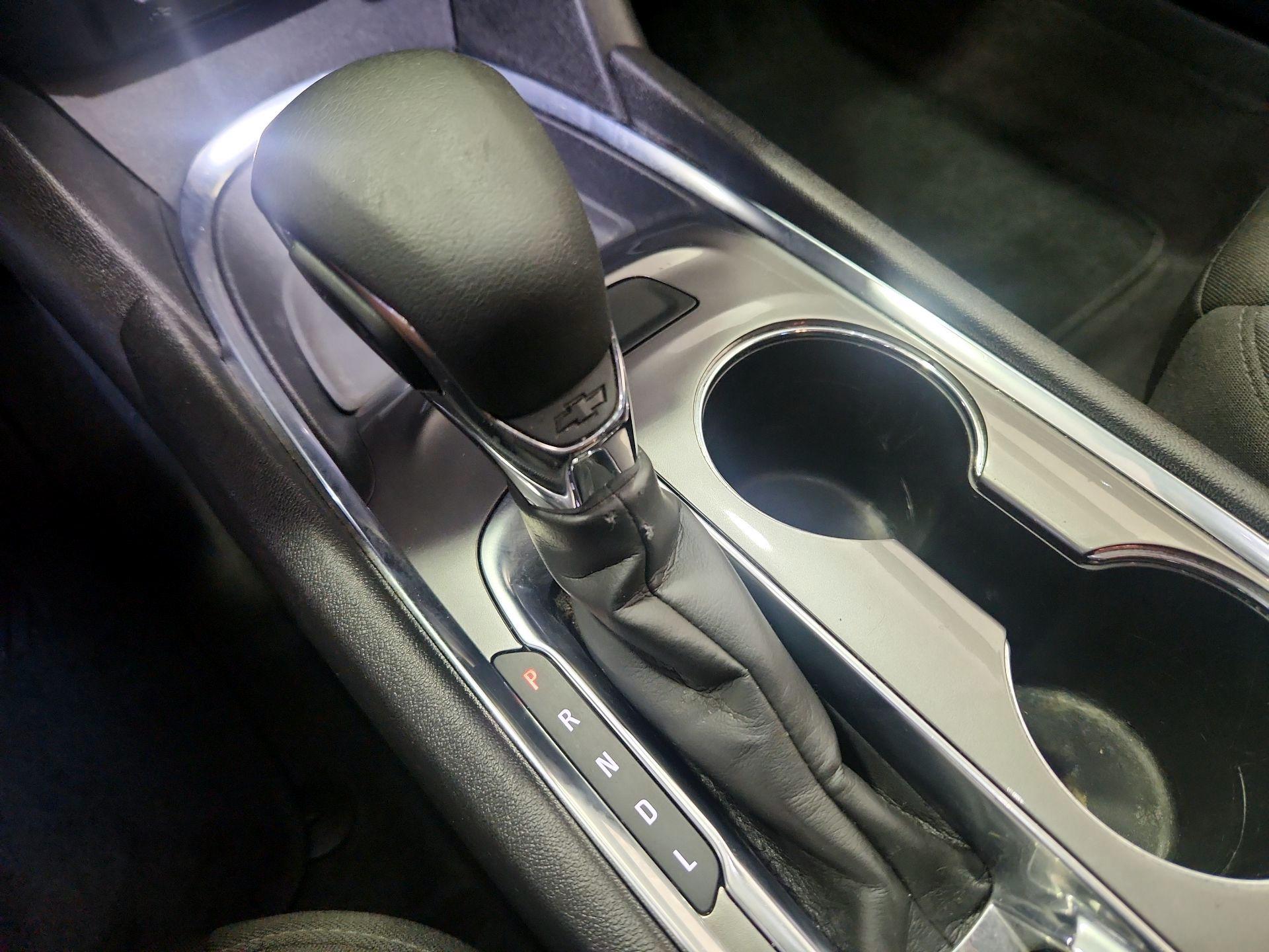 Thumbnail: 2023 Chevrolet Malibu - 17