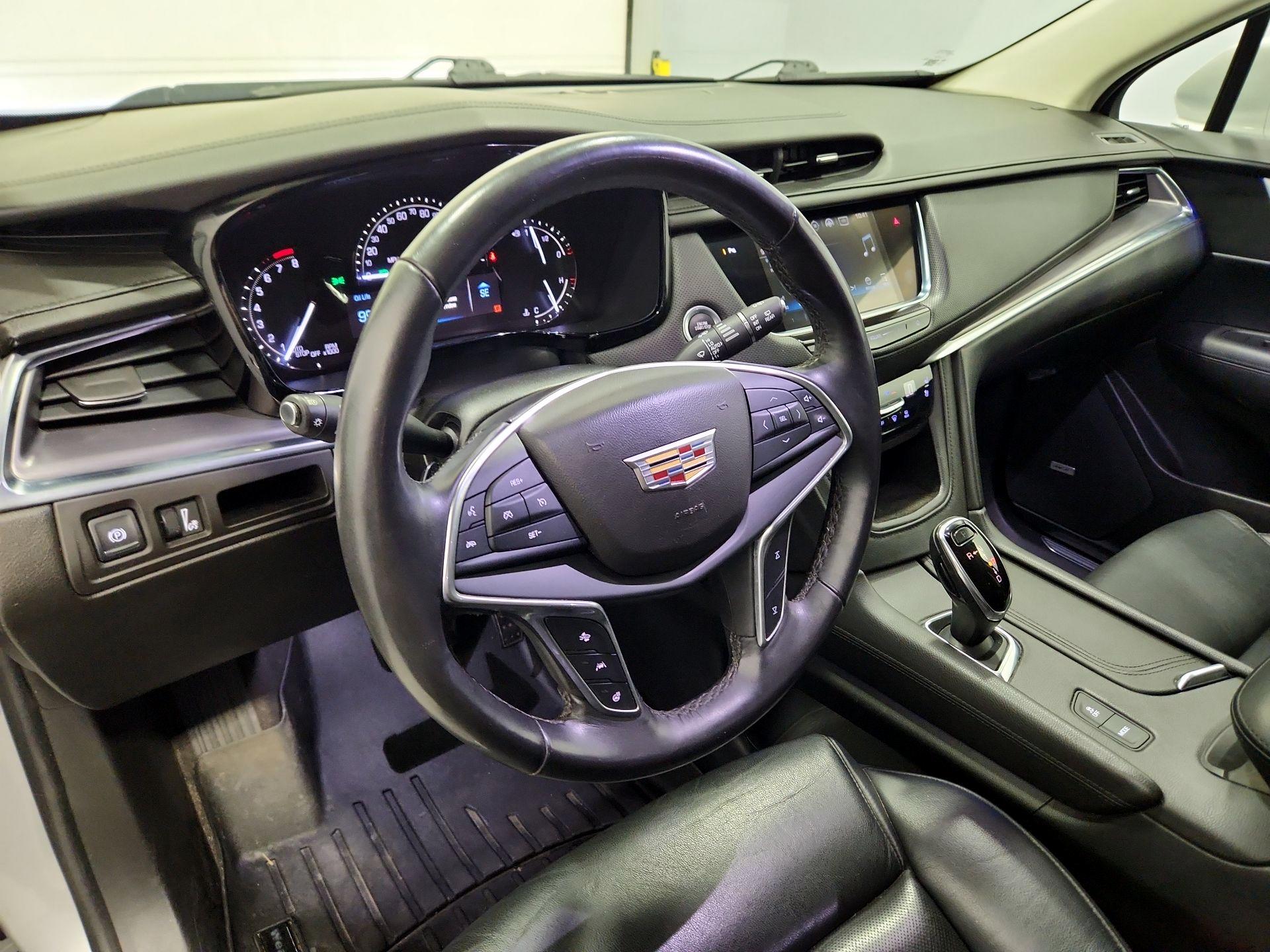 Thumbnail: 2018 Cadillac XT5 - 9