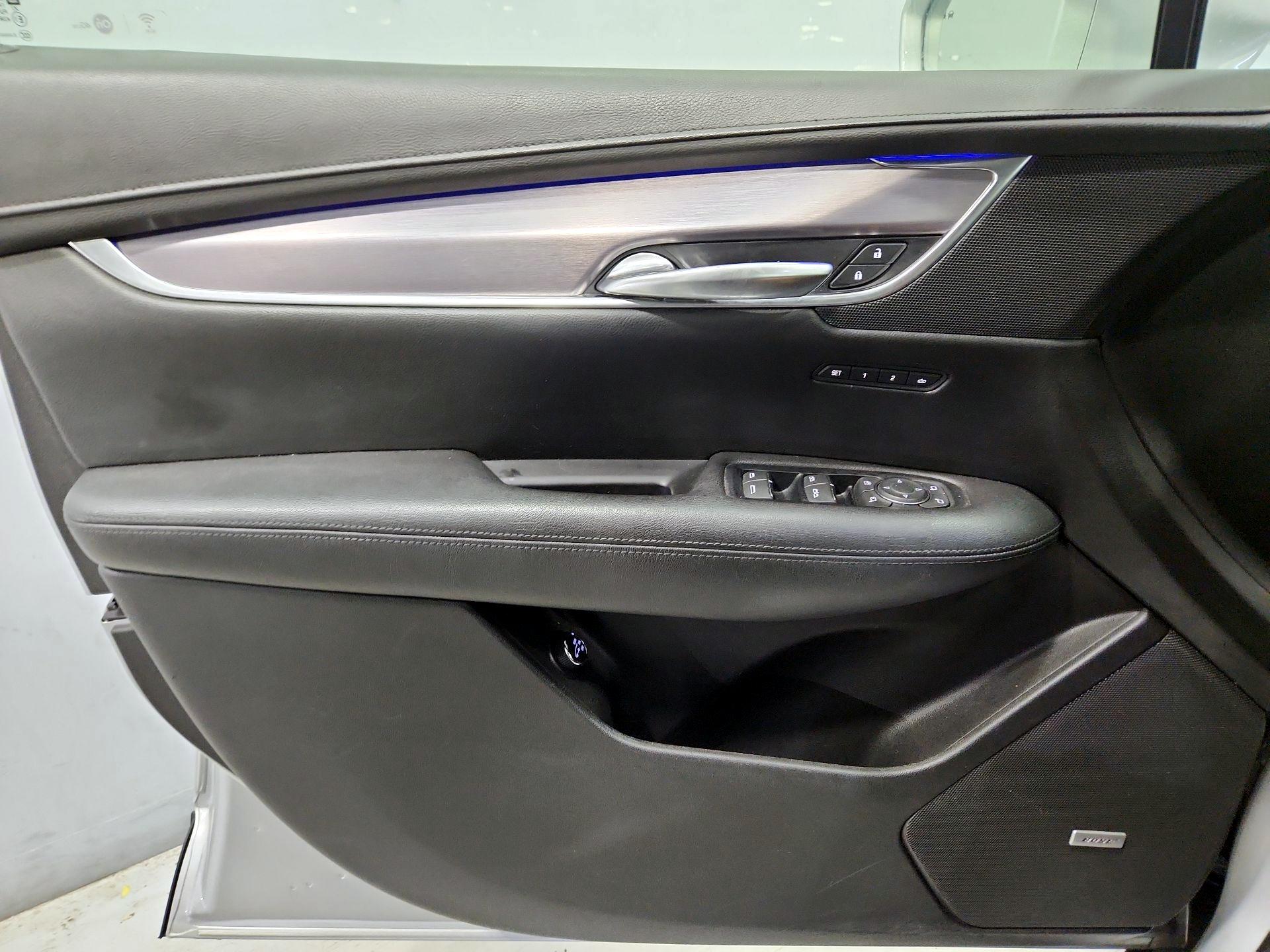 Thumbnail: 2018 Cadillac XT5 - 12
