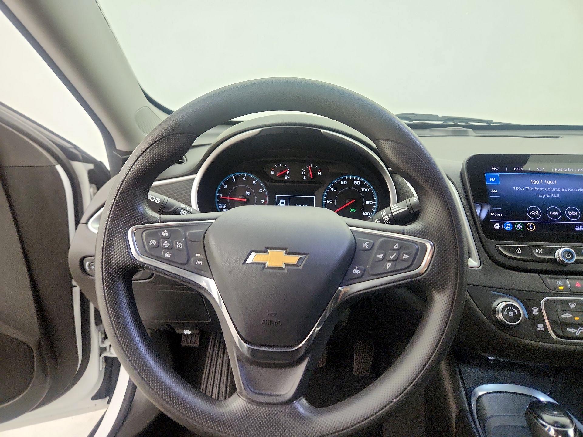 Thumbnail: 2020 Chevrolet Malibu - 10