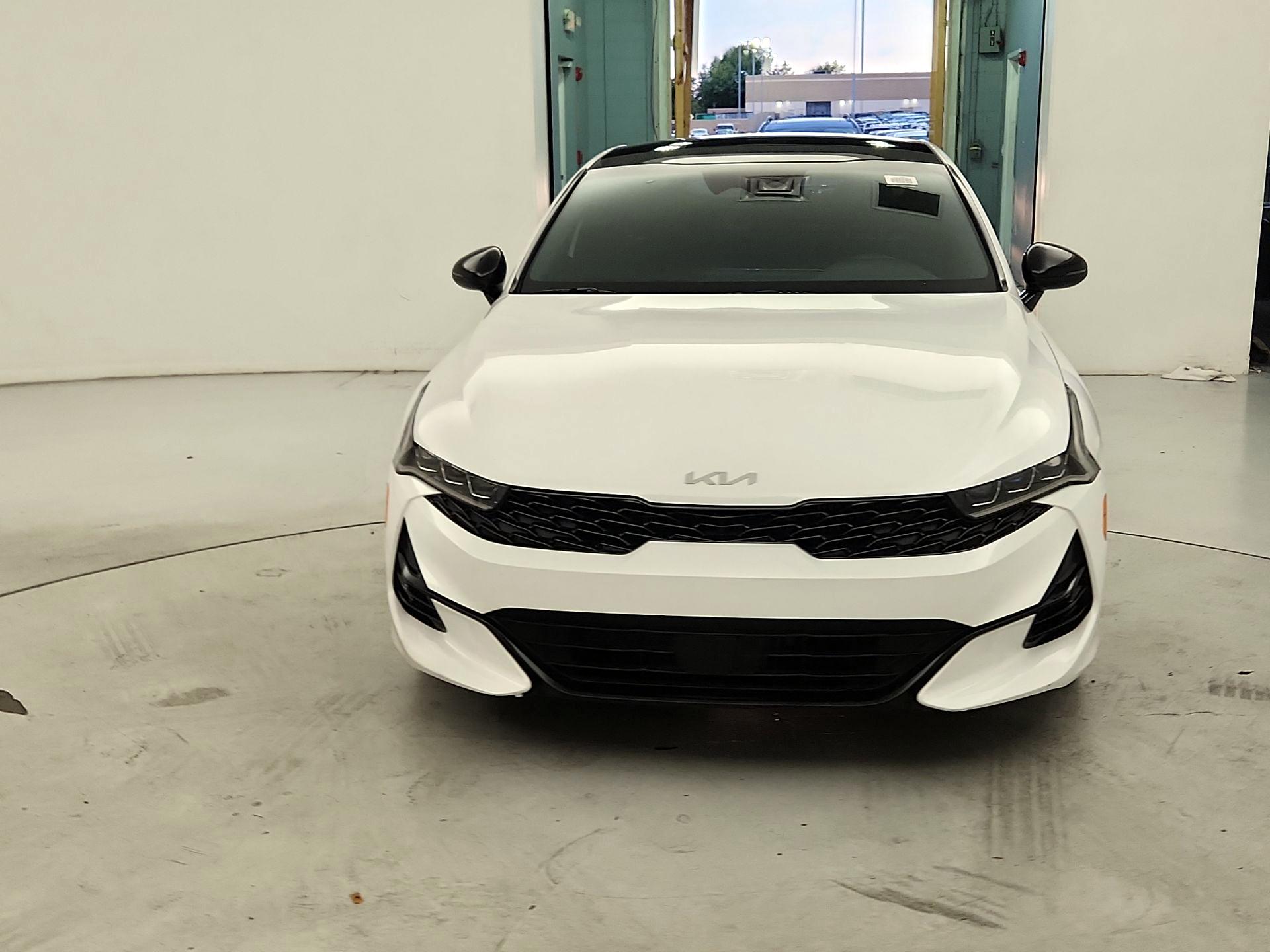 Thumbnail: 2023 Kia K5 - 2