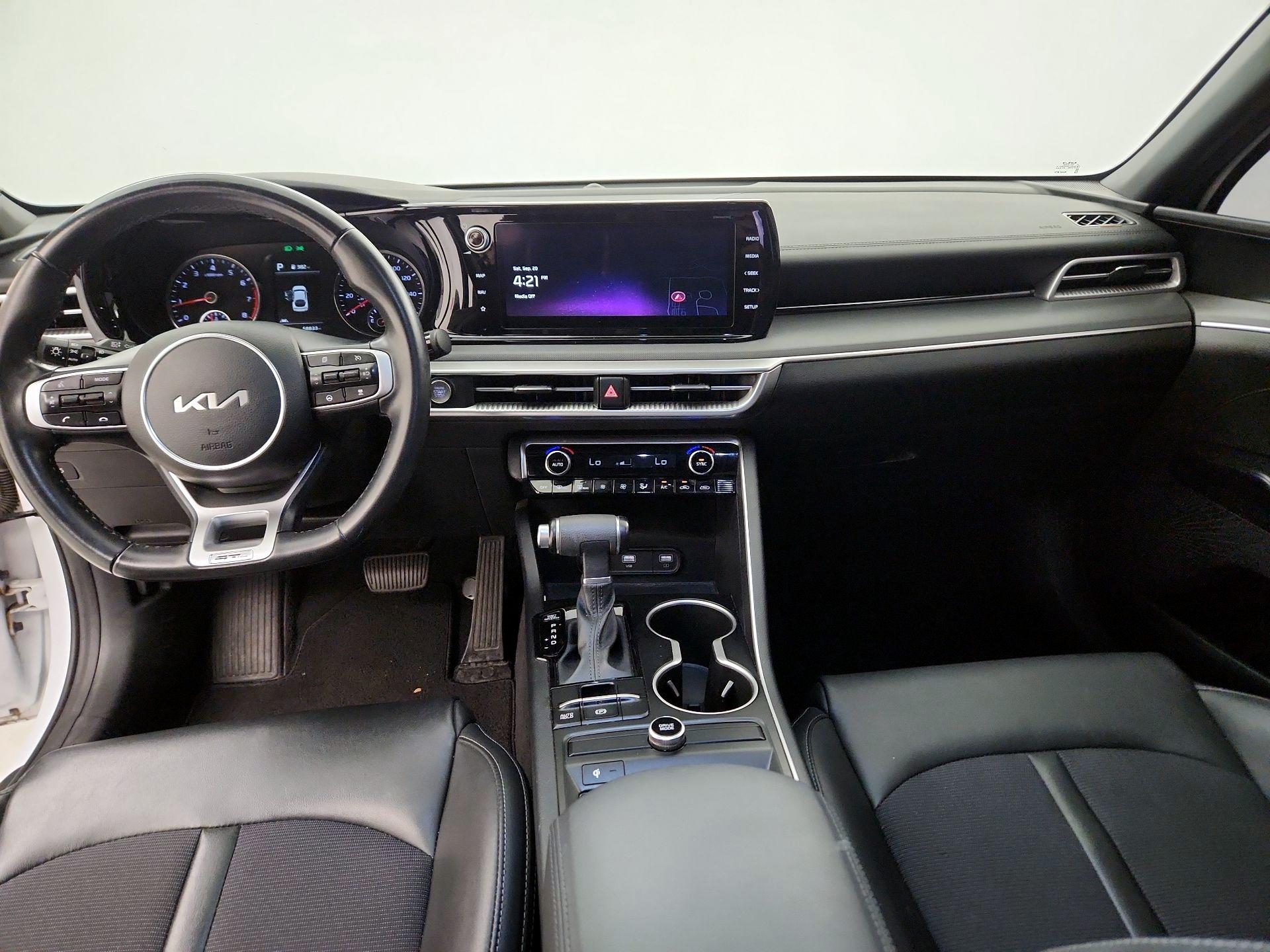 Thumbnail: 2023 Kia K5 - 8