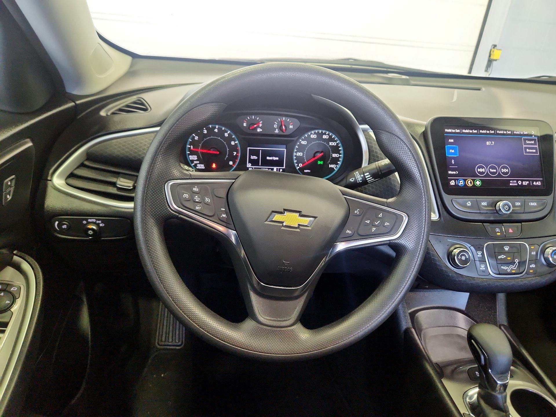 Thumbnail: 2023 Chevrolet Malibu - 10