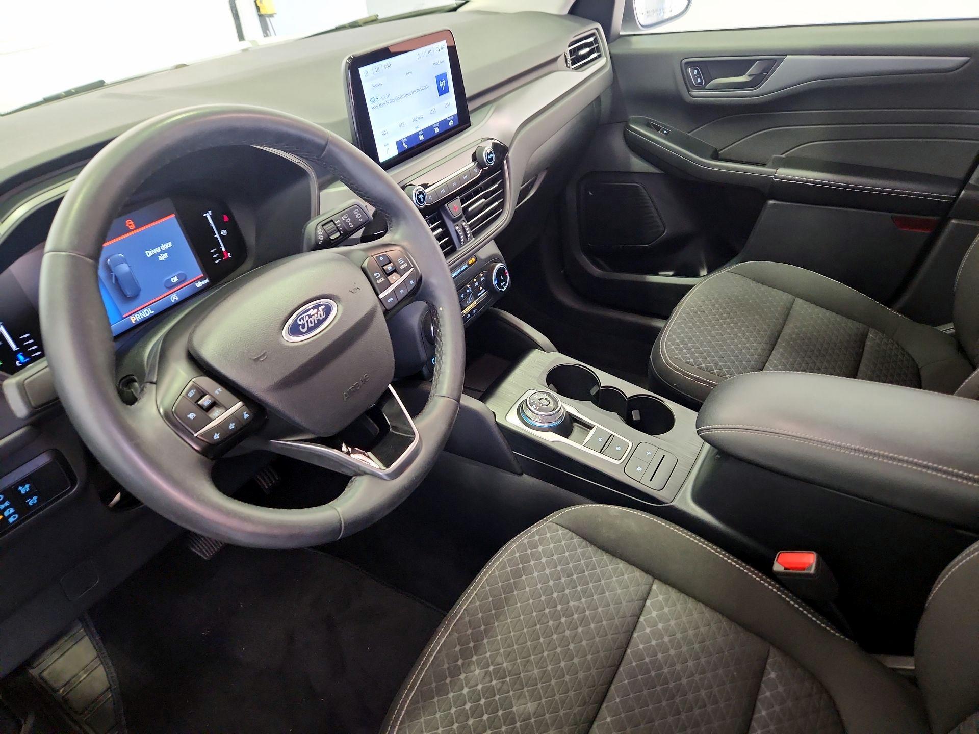 Thumbnail: 2023 Ford Escape - 11