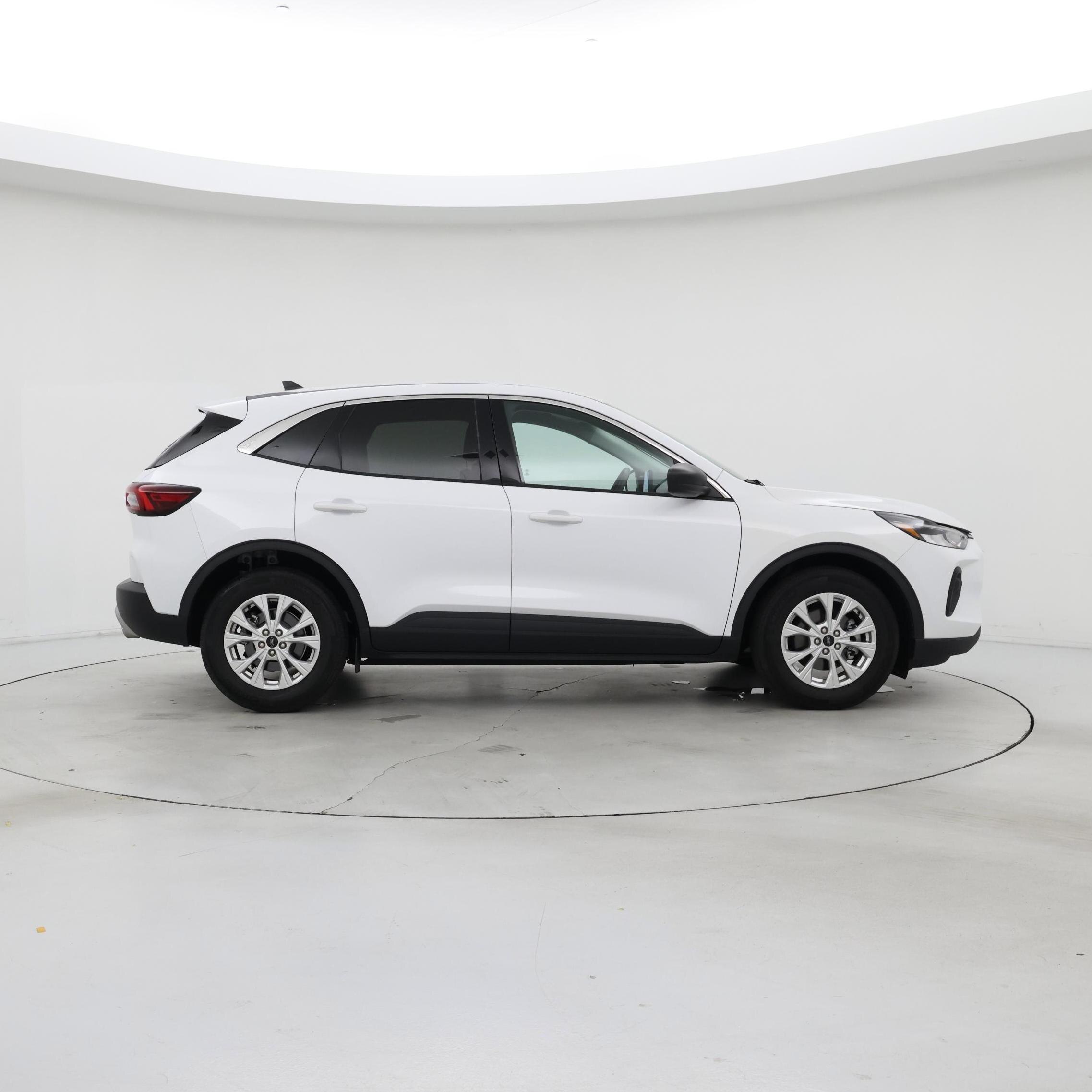 Thumbnail: 2023 Ford Escape - 7