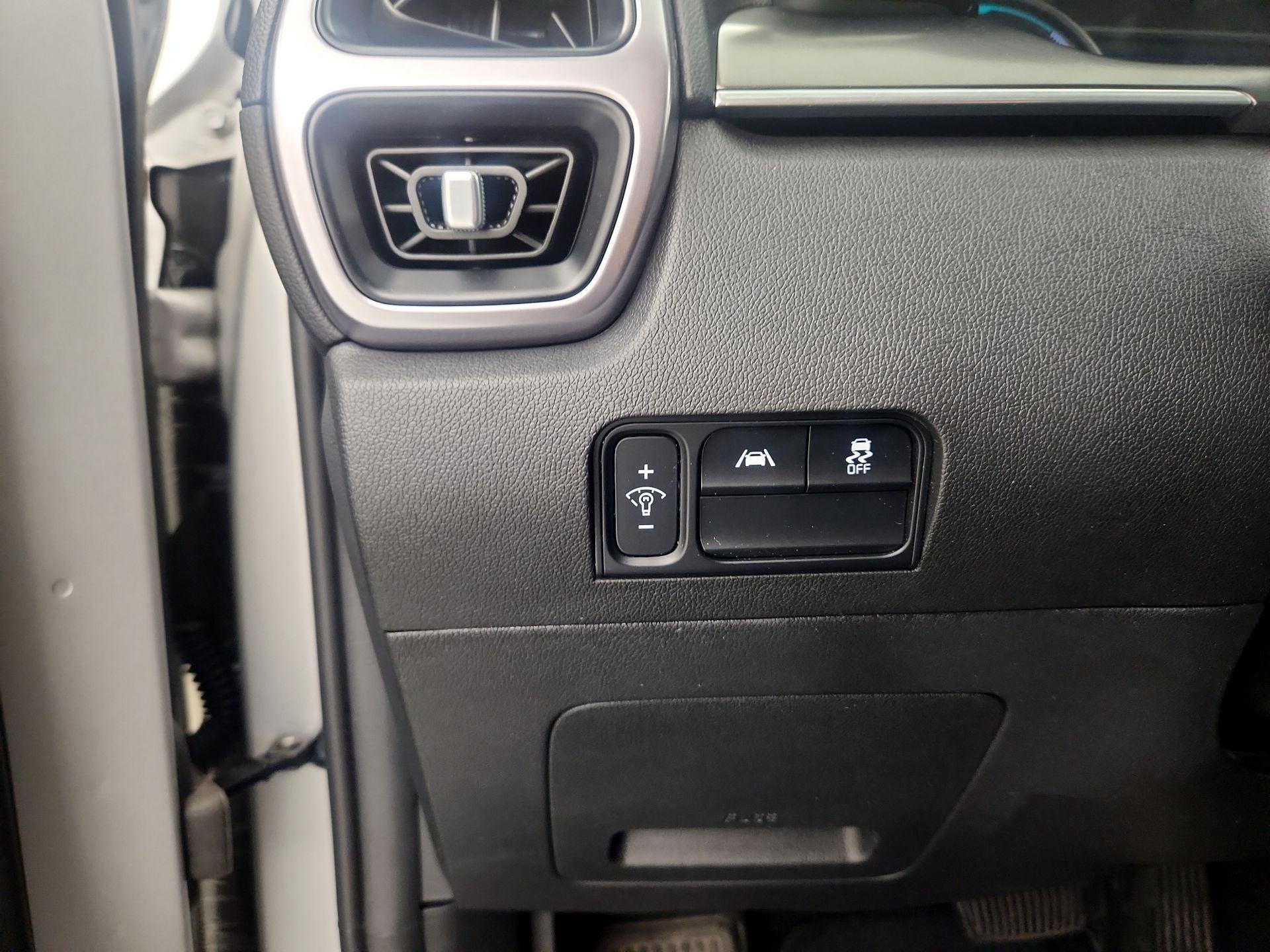 Thumbnail: 2022 Kia Sorento - 13