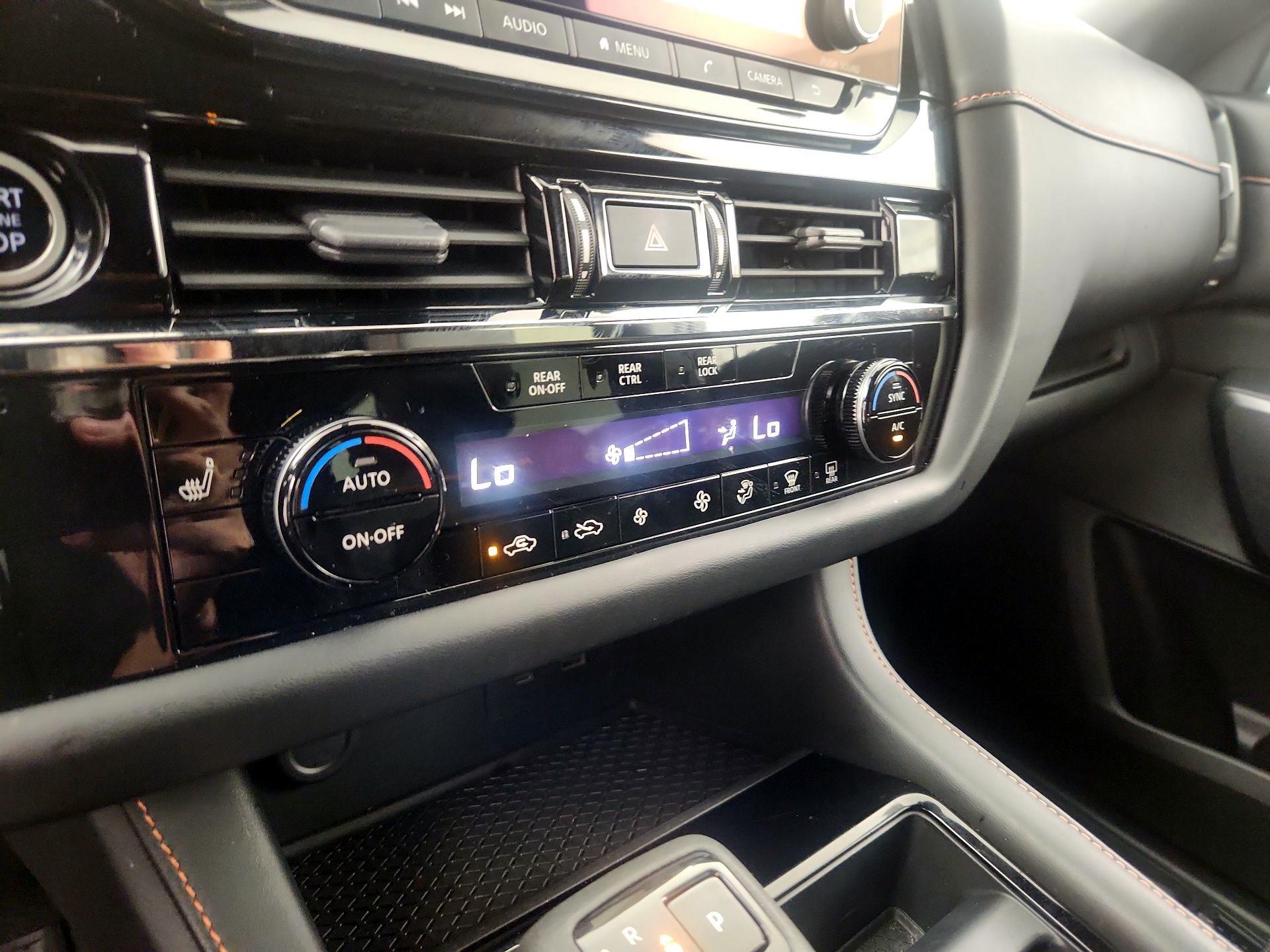 Thumbnail: 2023 Nissan Pathfinder - 16