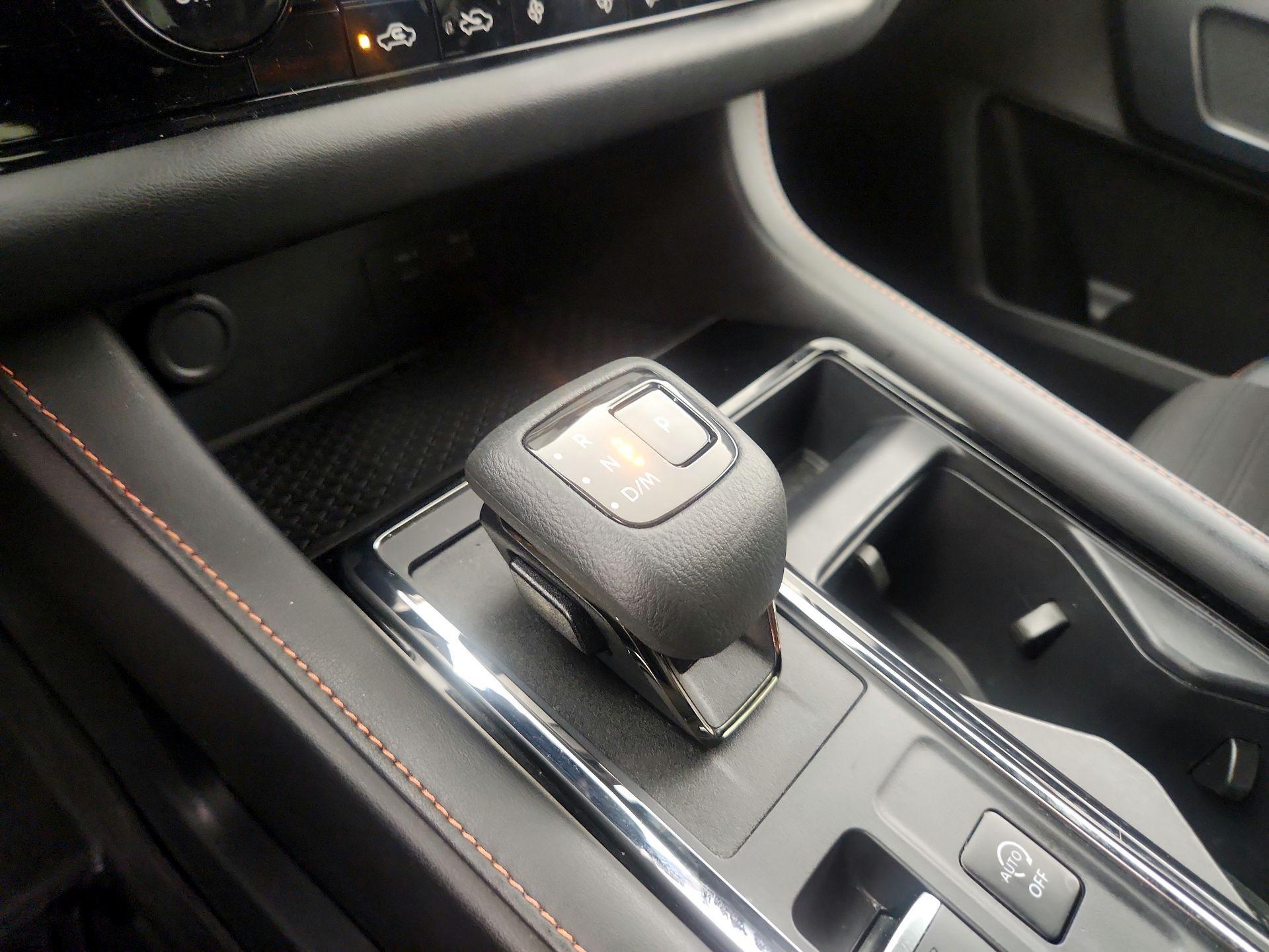 Thumbnail: 2023 Nissan Pathfinder - 17