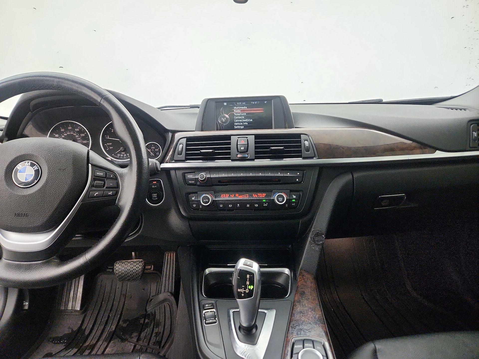 Thumbnail: 2015 BMW 3 Series - 9
