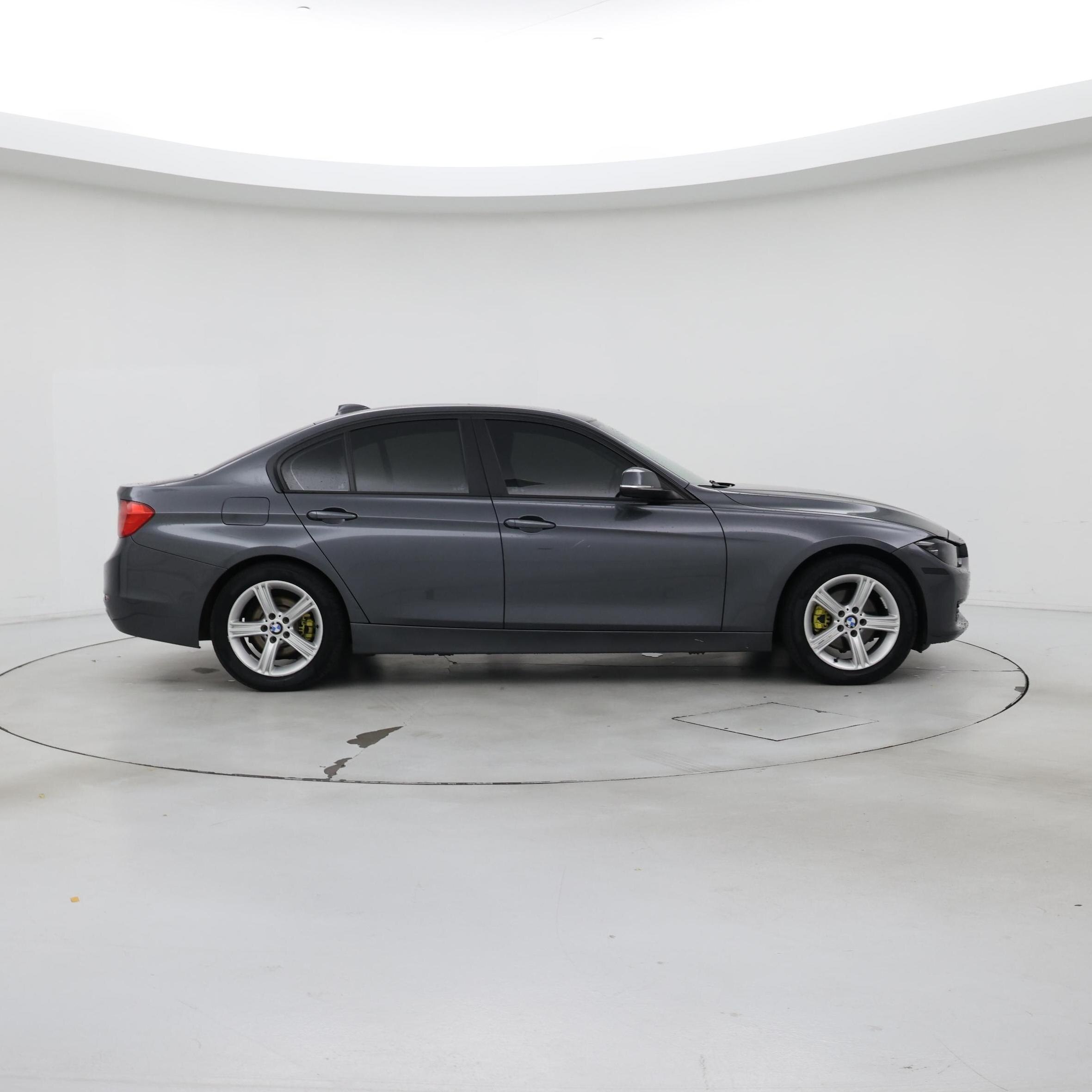 Thumbnail: 2015 BMW 3 Series - 7