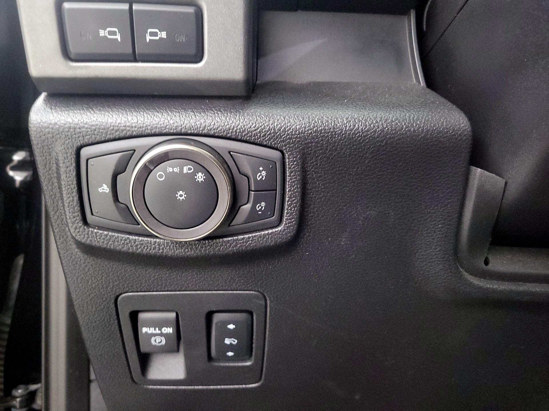 Thumbnail: 2019 Ford F-150 - 11