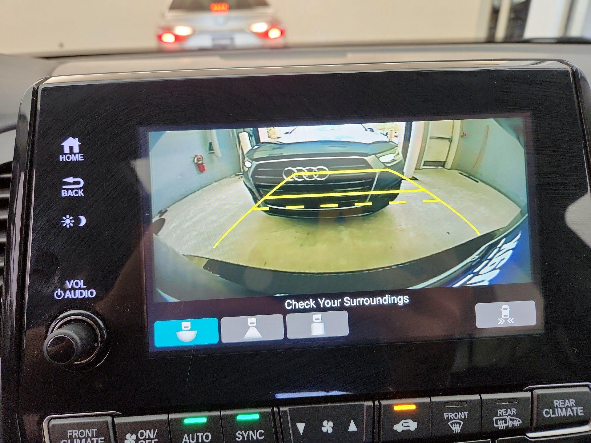 Thumbnail: 2019 Honda Odyssey - 15