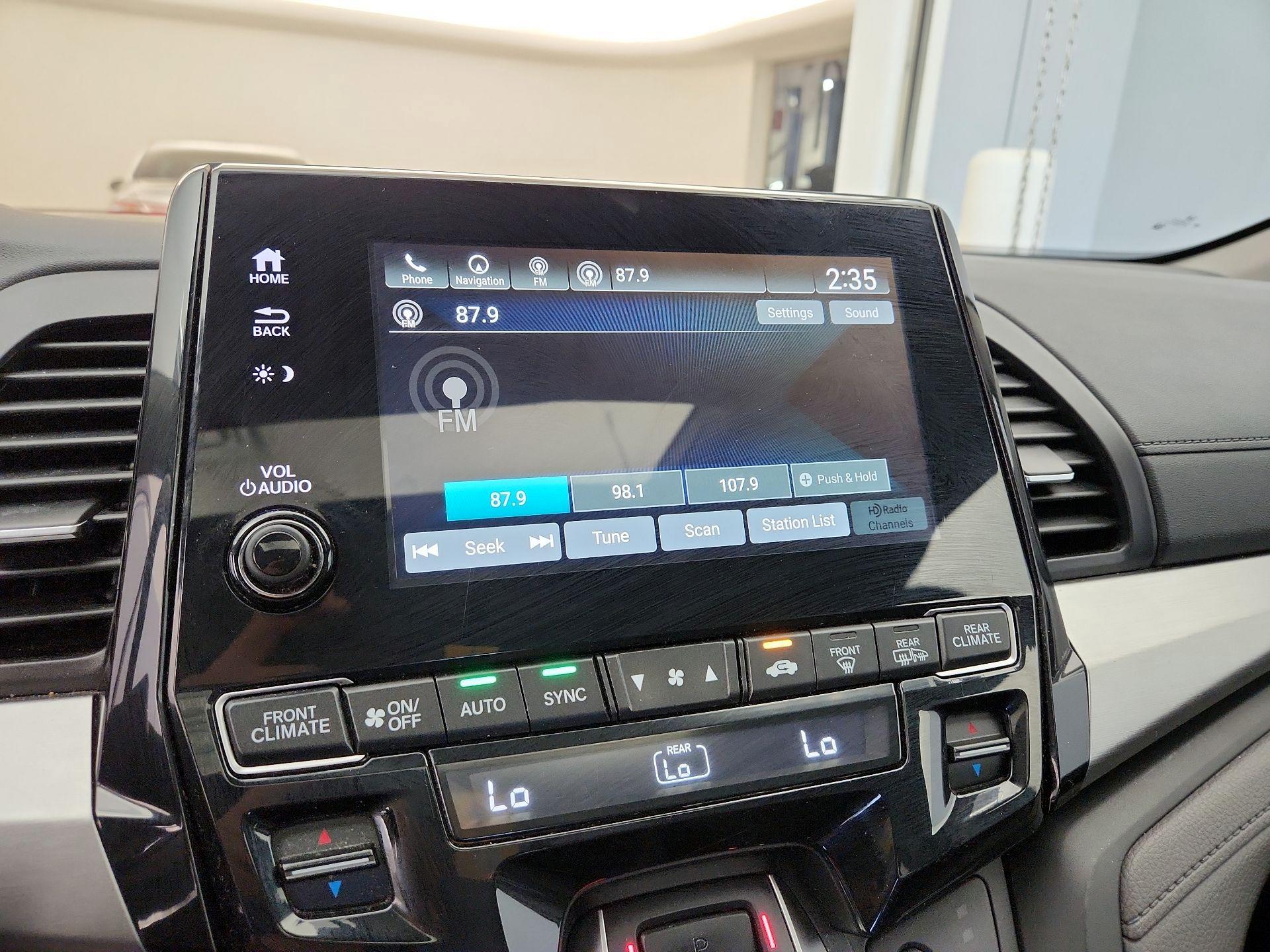Thumbnail: 2019 Honda Odyssey - 16