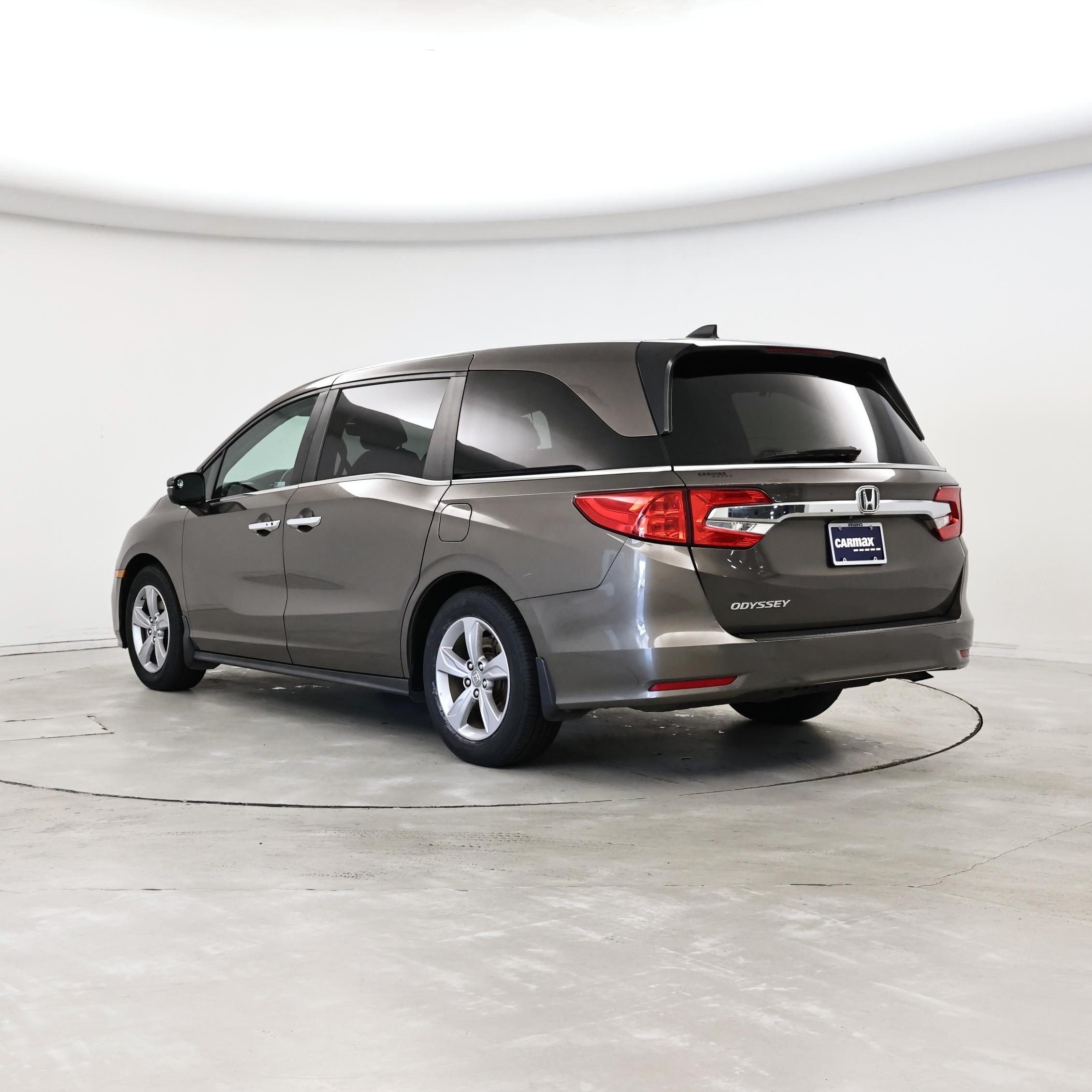 Thumbnail: 2019 Honda Odyssey - 2