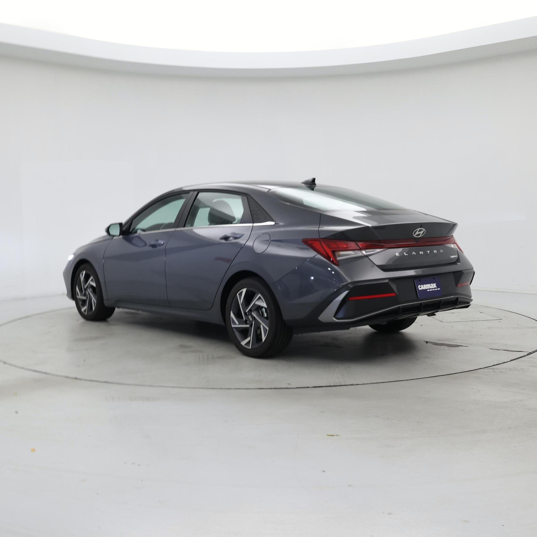 Thumbnail: 2025 Hyundai Elantra - 2