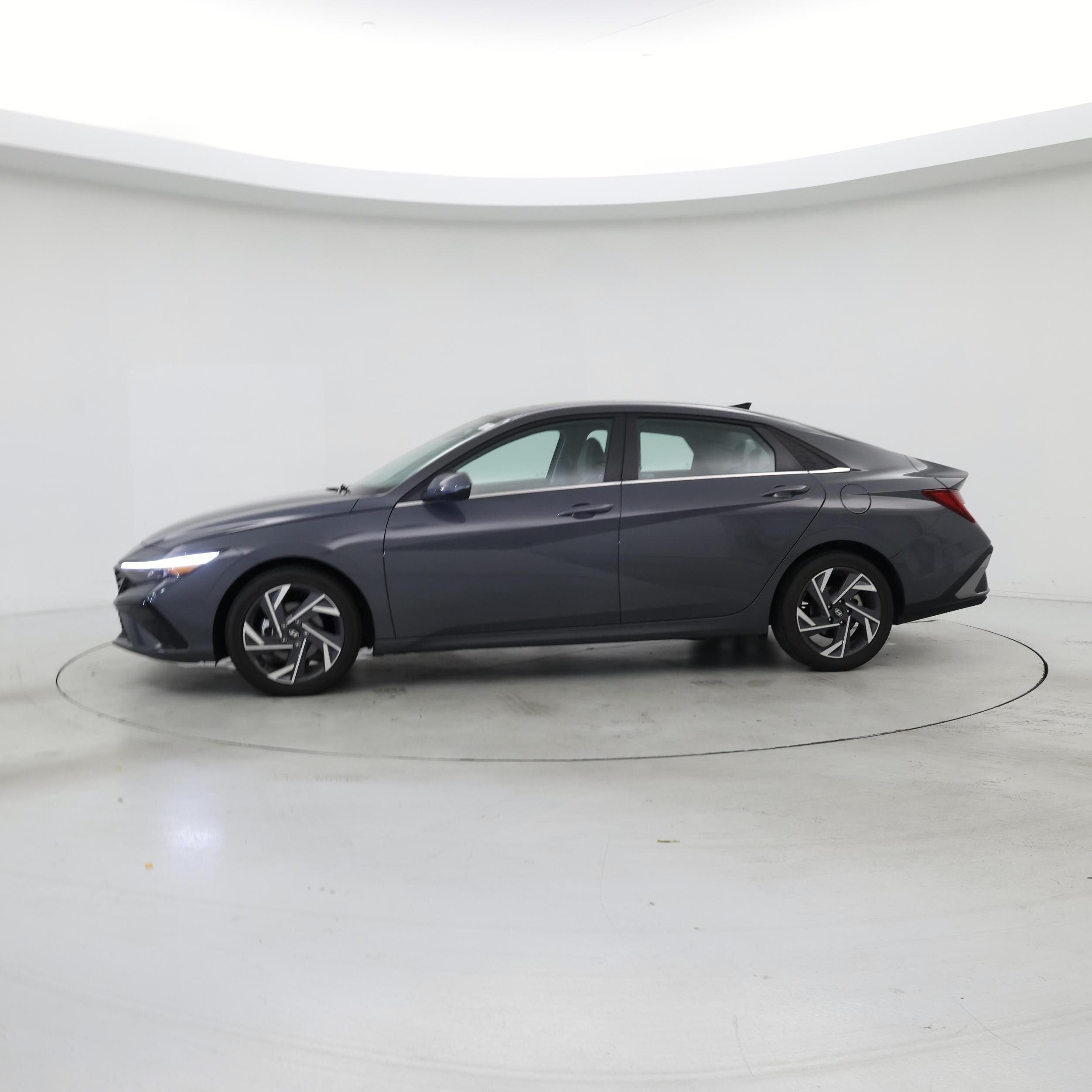 Thumbnail: 2025 Hyundai Elantra - 3