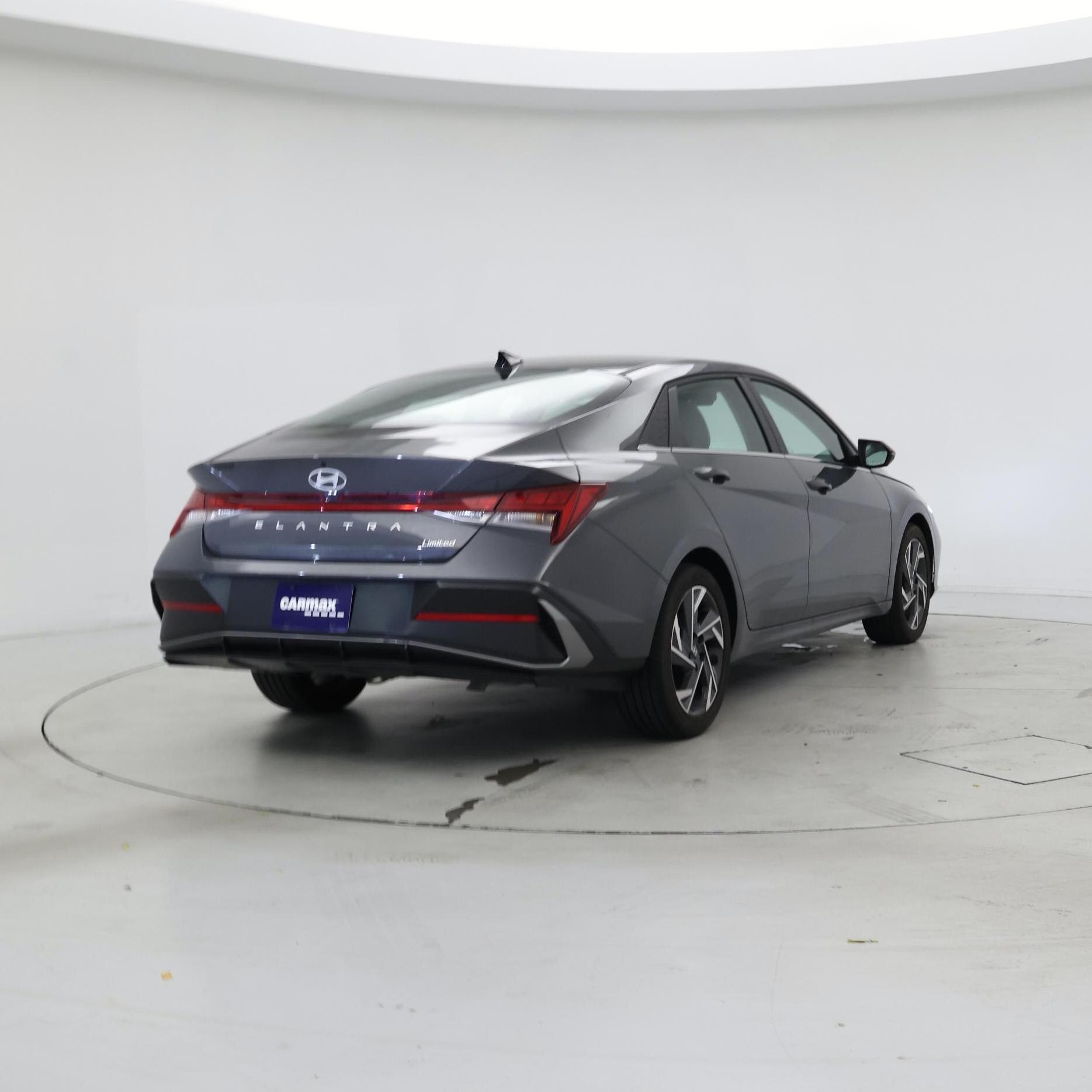 Thumbnail: 2025 Hyundai Elantra - 8