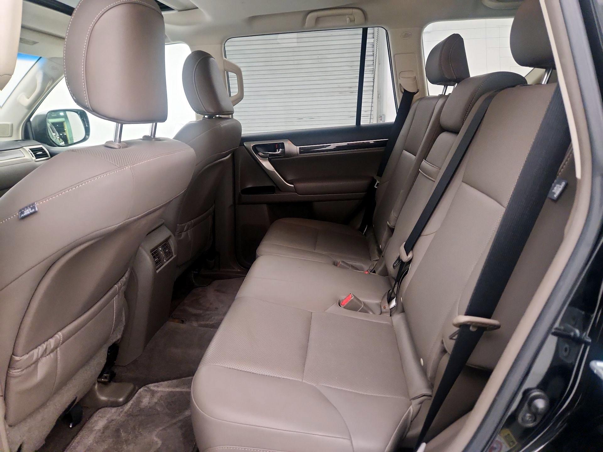 Thumbnail: 2017 Lexus GX - 18