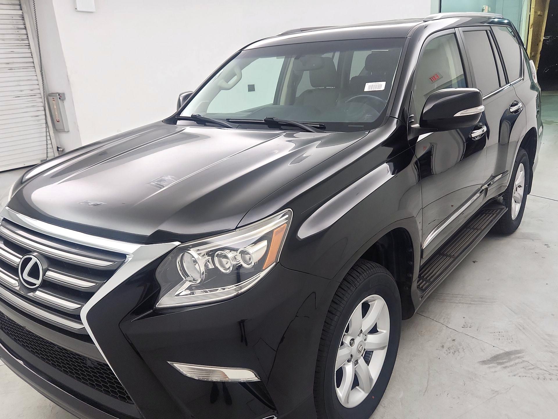Thumbnail: 2017 Lexus GX - 3