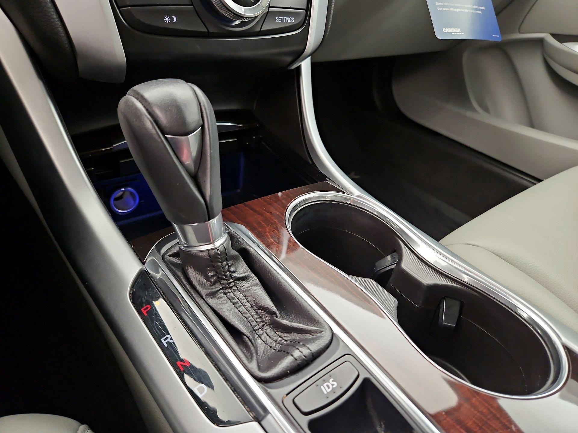 Thumbnail: 2015 Acura TLX - 17