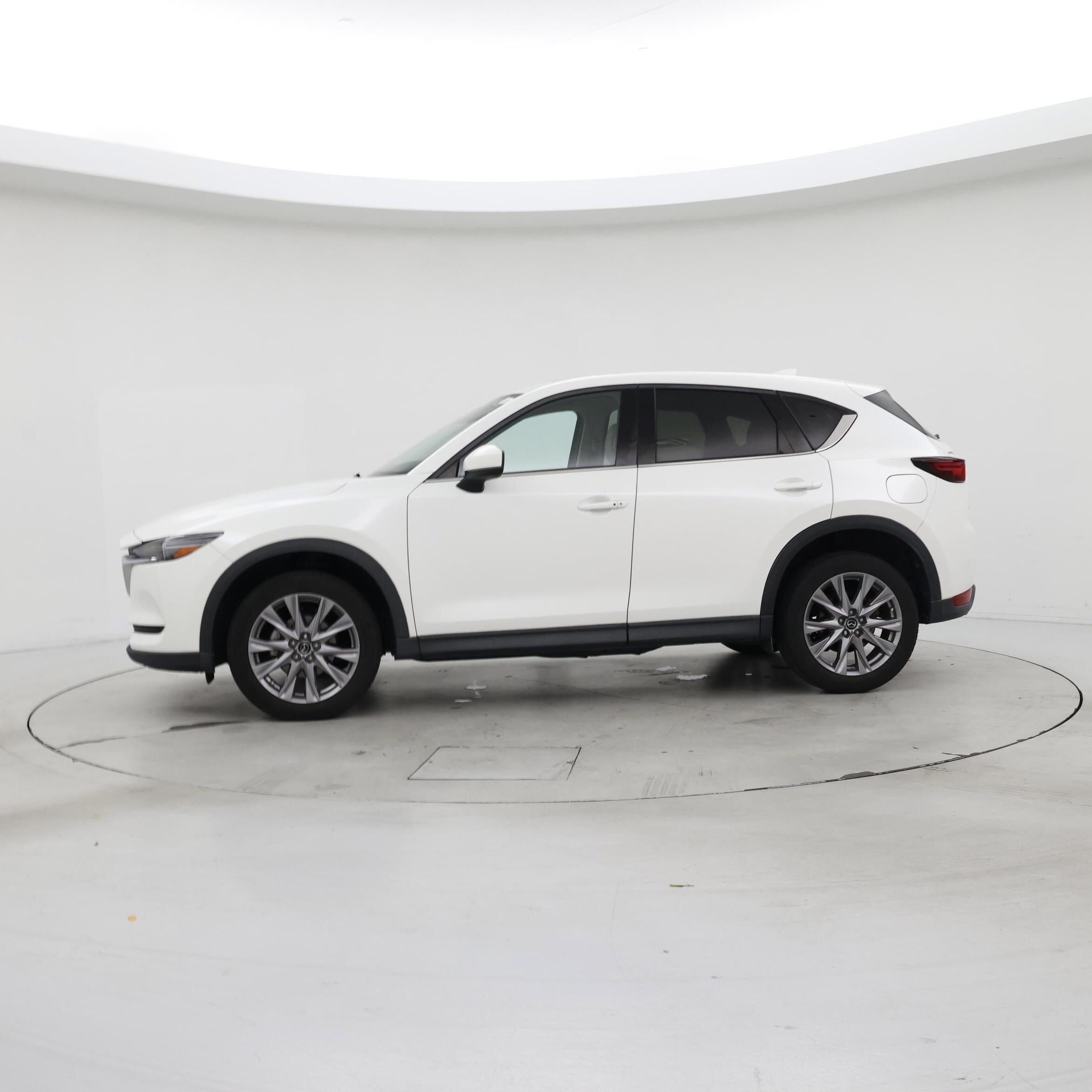 Thumbnail: 2020 Mazda CX-5 - 3