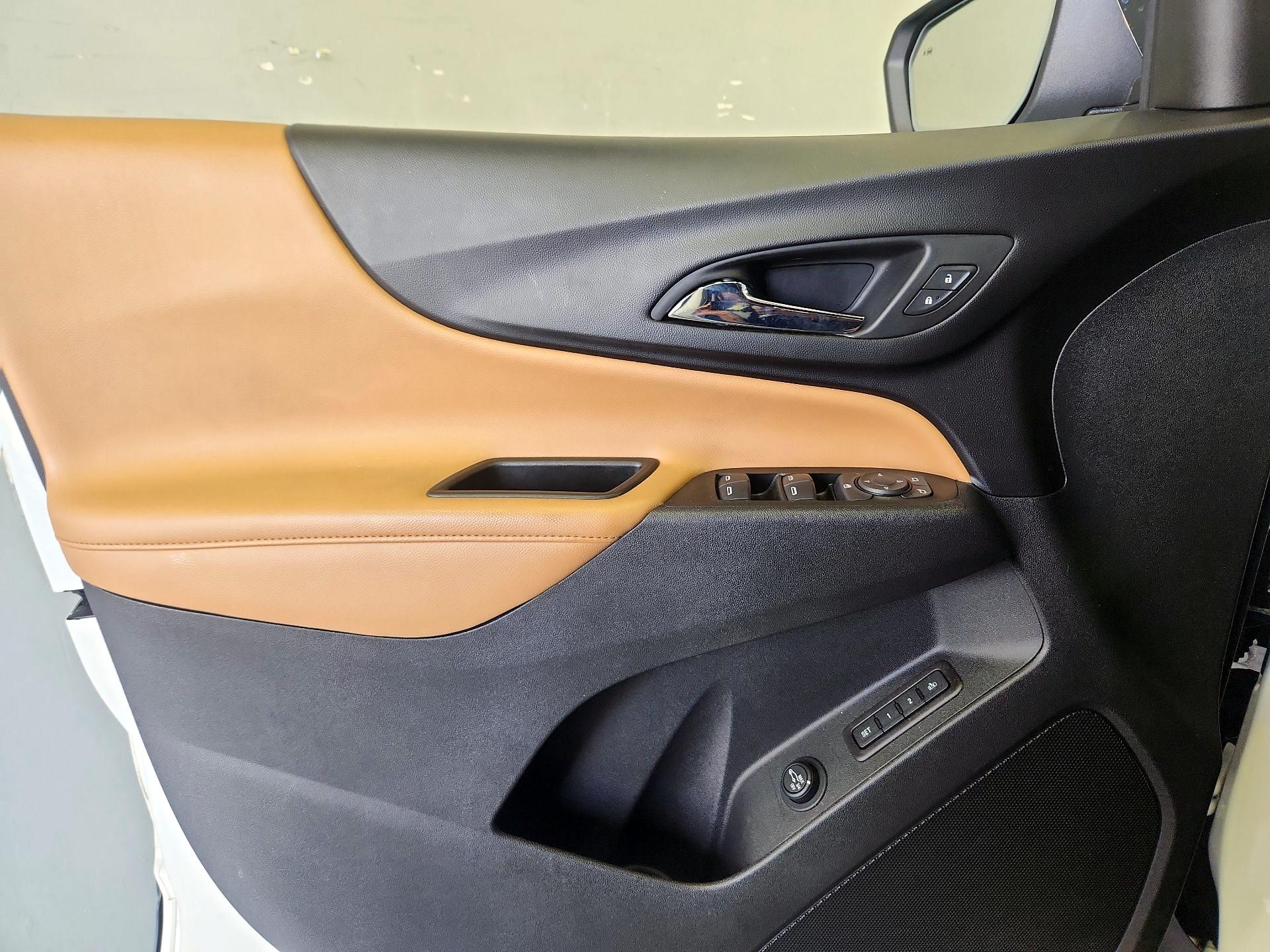 Thumbnail: 2021 Chevrolet Equinox - 12