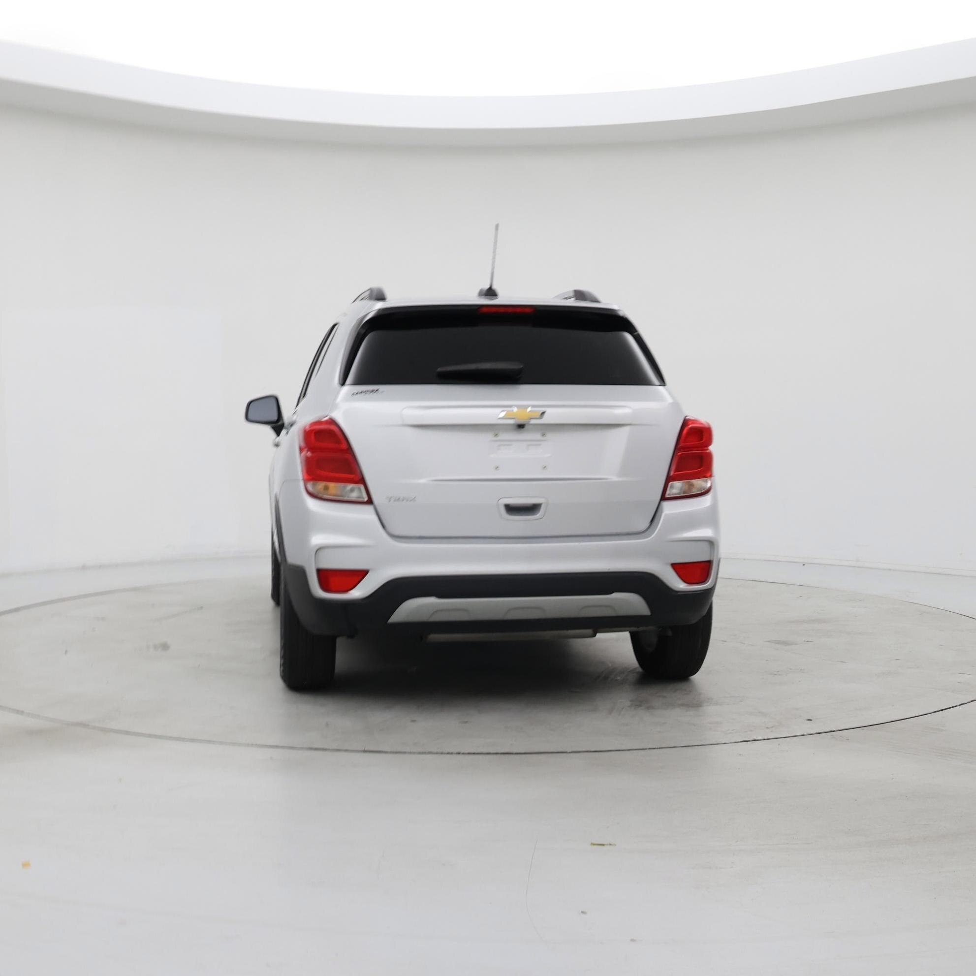 Thumbnail: 2022 Chevrolet Trax - 6