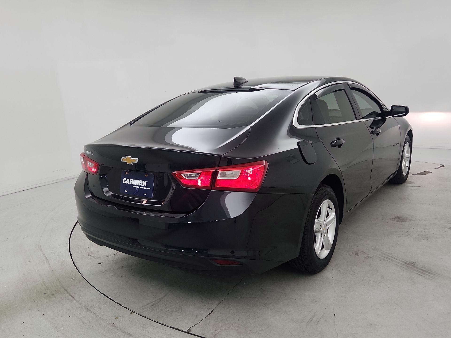 Thumbnail: 2023 Chevrolet Malibu - 5