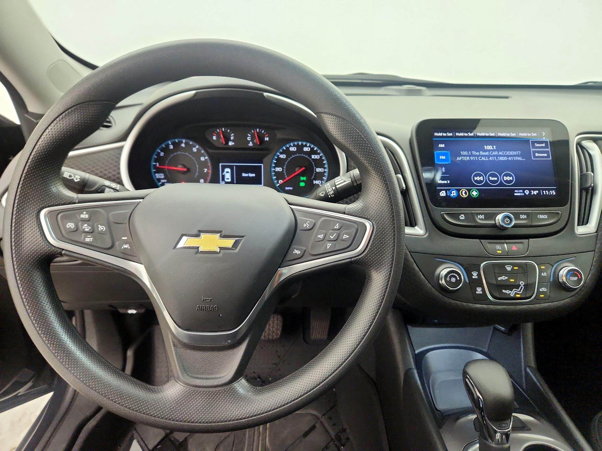 Thumbnail: 2023 Chevrolet Malibu - 8