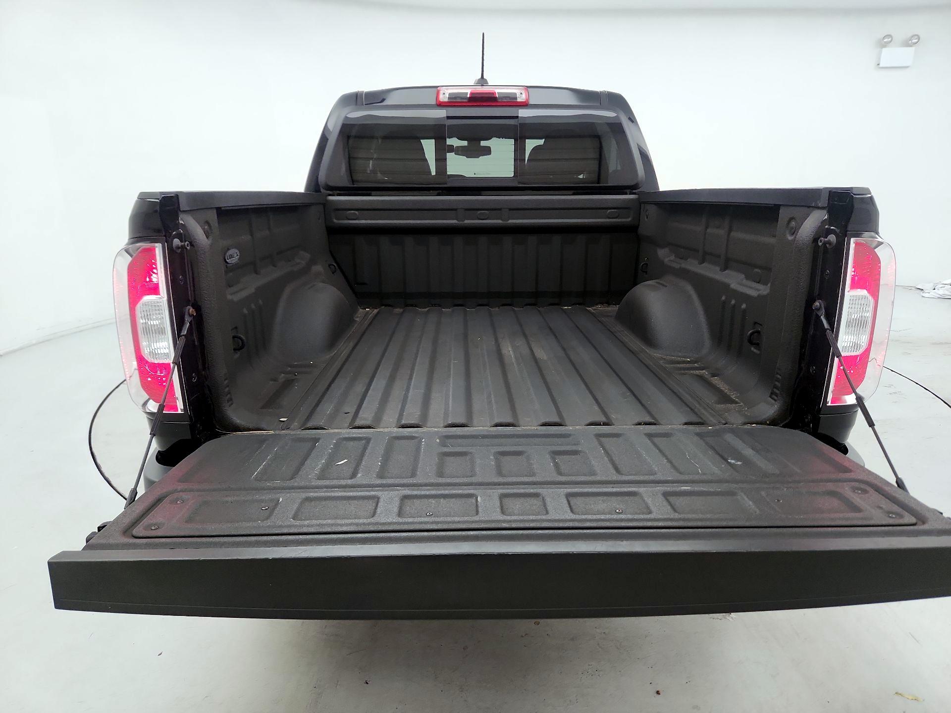Thumbnail: 2019 GMC Canyon - 18