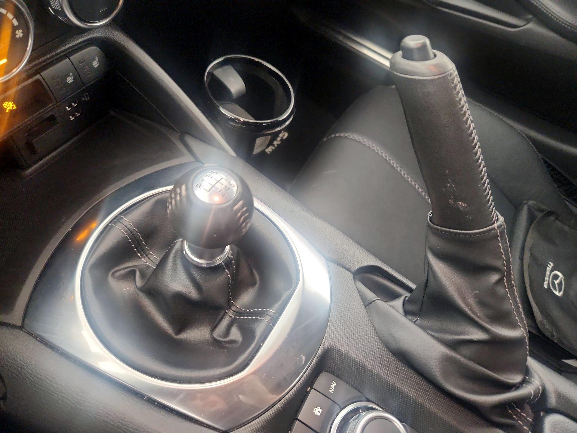 Thumbnail: 2023 Mazda MX-5 Miata - 18