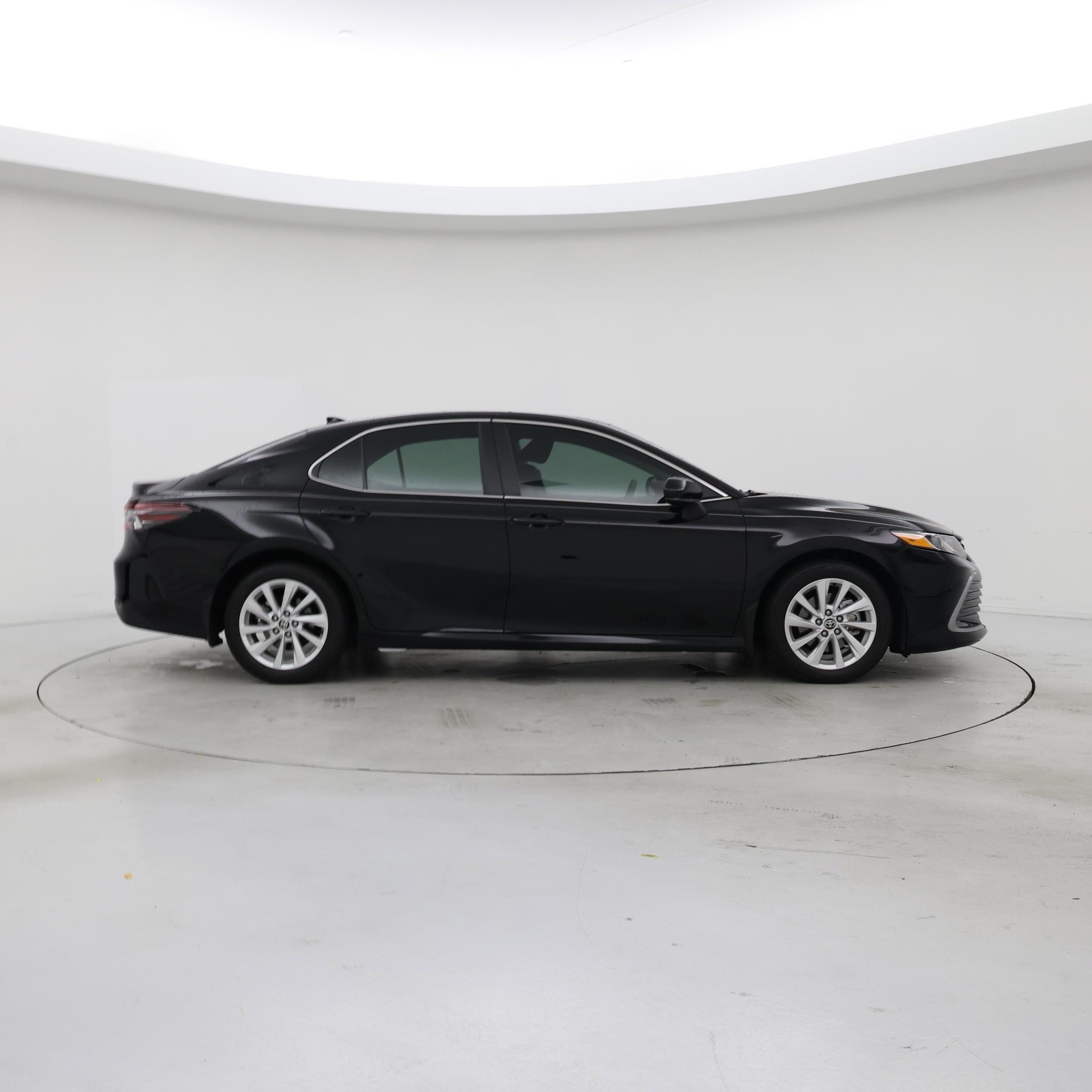 Thumbnail: 2022 Toyota Camry - 7