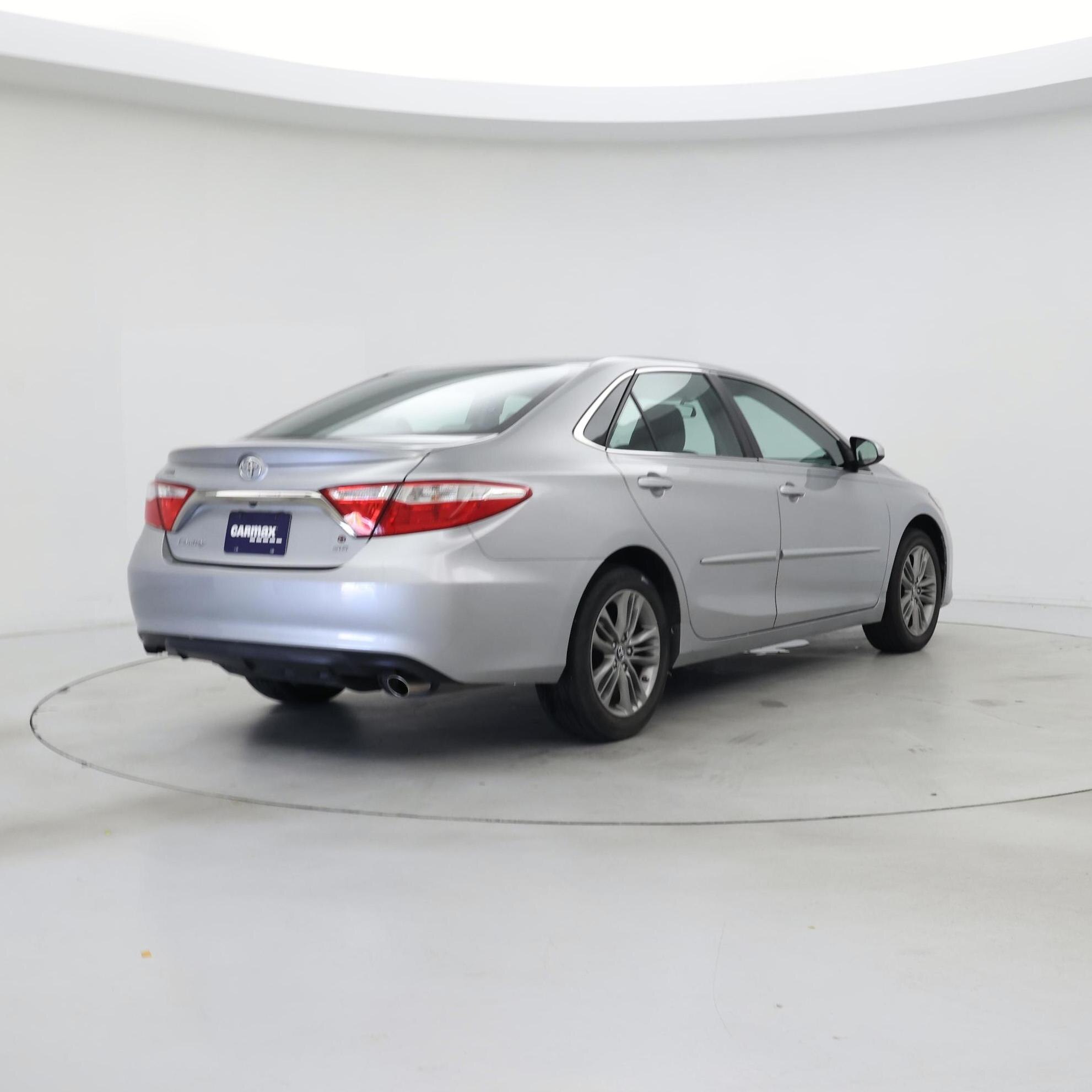 Thumbnail: 2017 Toyota Camry - 8