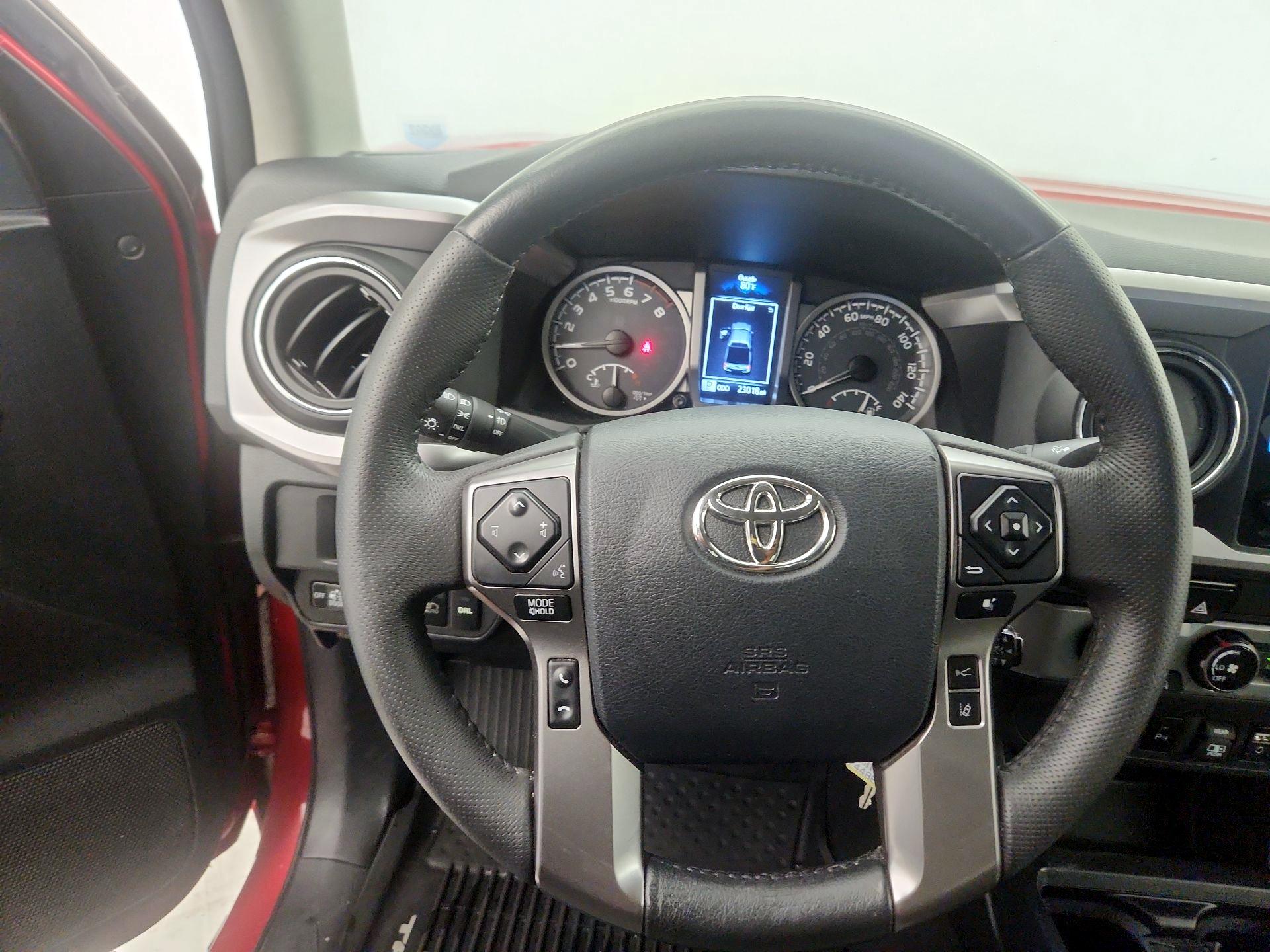 Thumbnail: 2018 Toyota Tacoma - 10