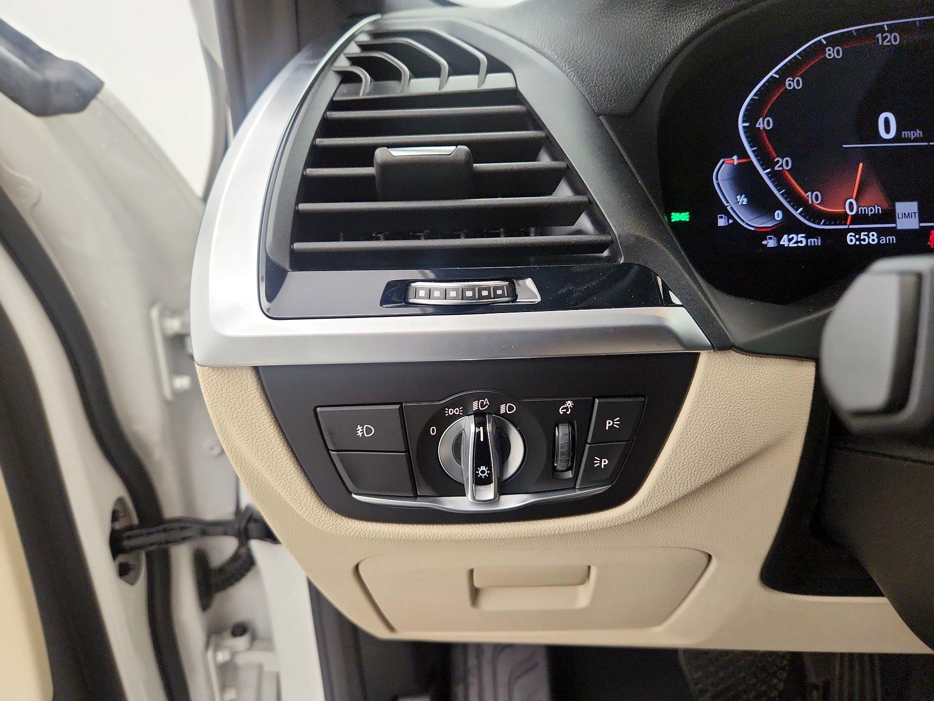 Thumbnail: 2021 BMW X3 - 13