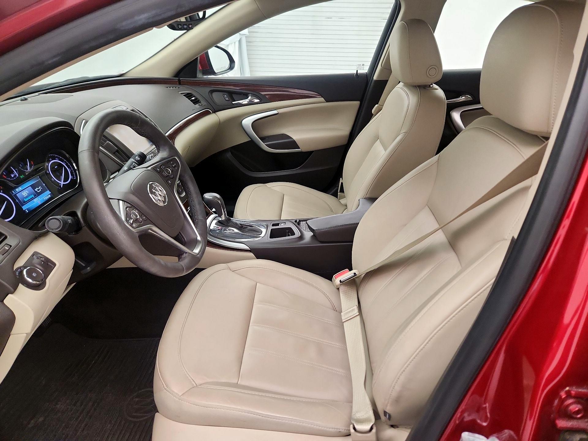Thumbnail: 2015 Buick Regal - 11