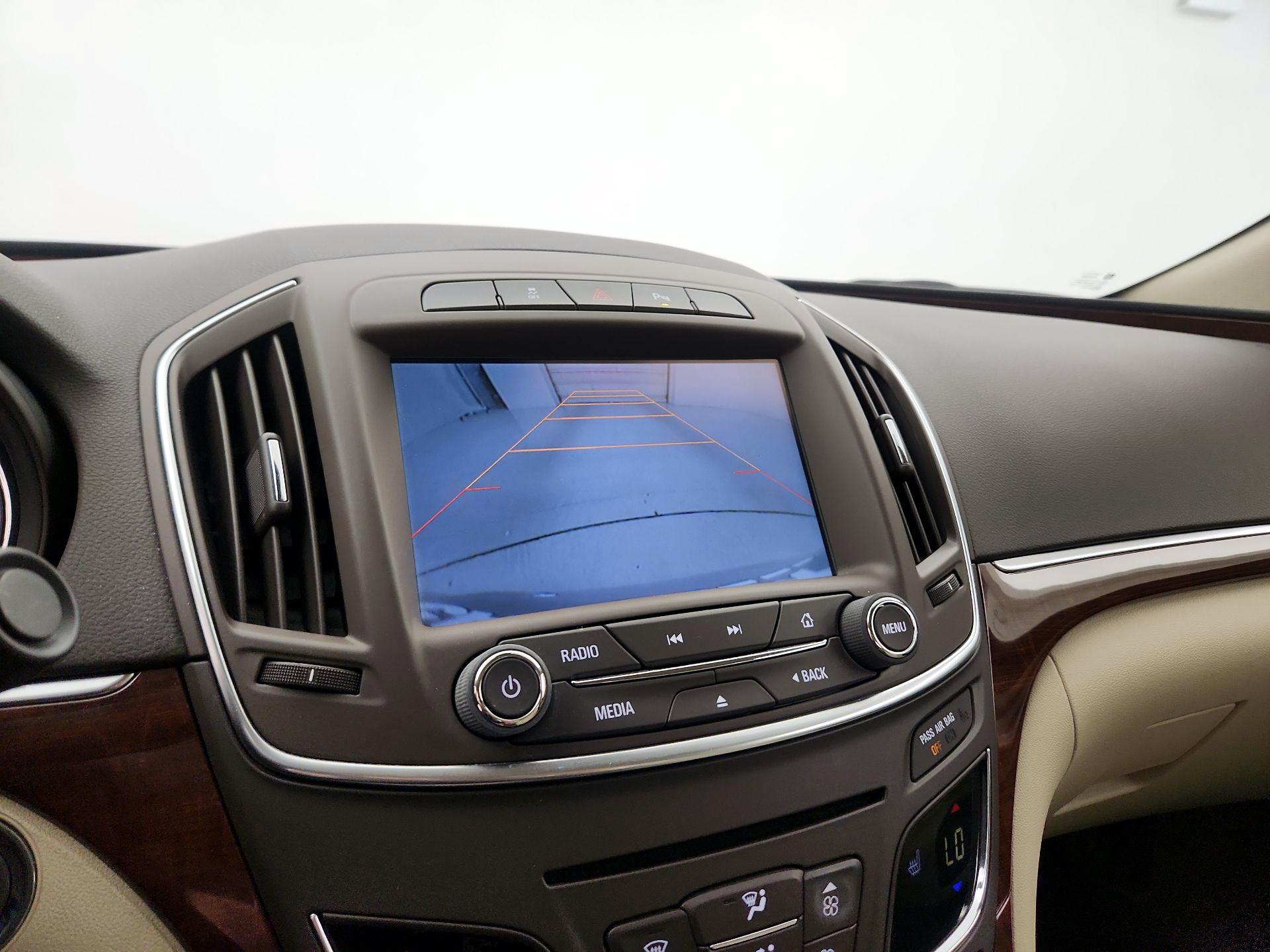 Thumbnail: 2015 Buick Regal - 14
