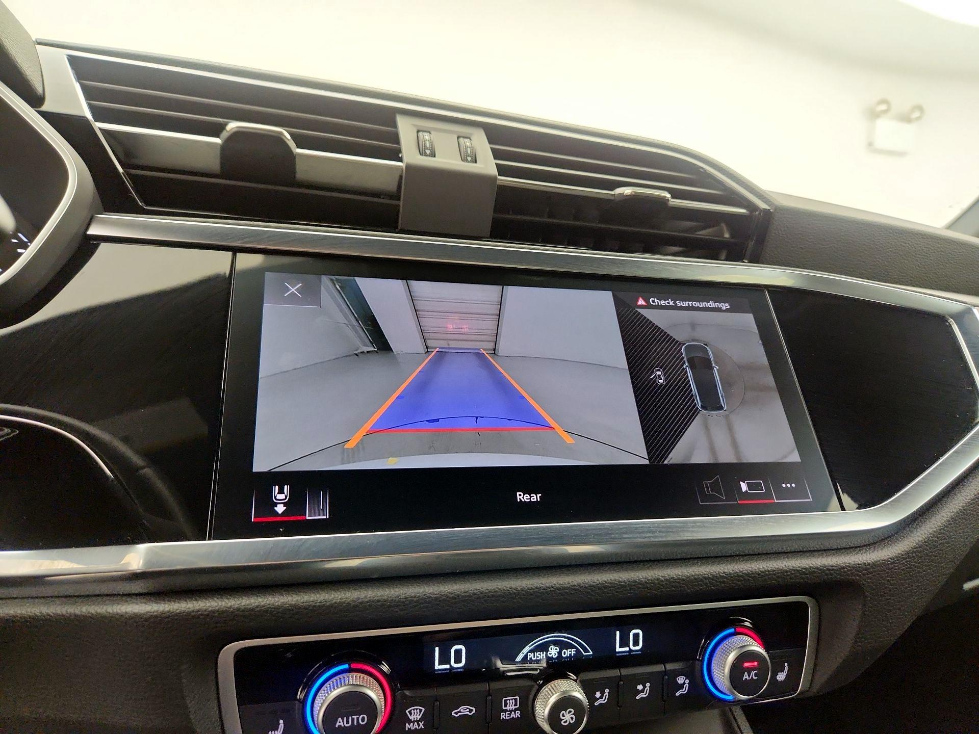 Thumbnail: 2024 Audi Q3 - 14