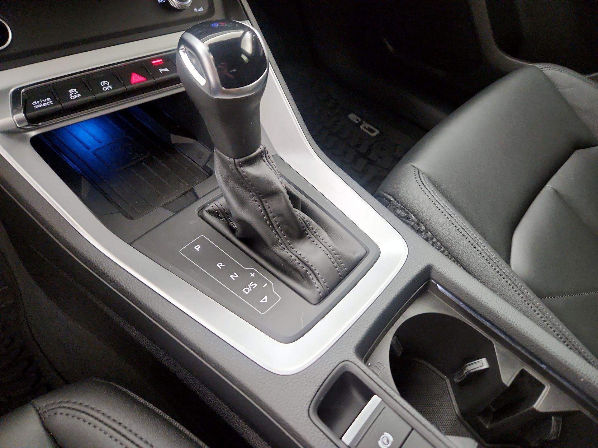 Thumbnail: 2024 Audi Q3 - 17