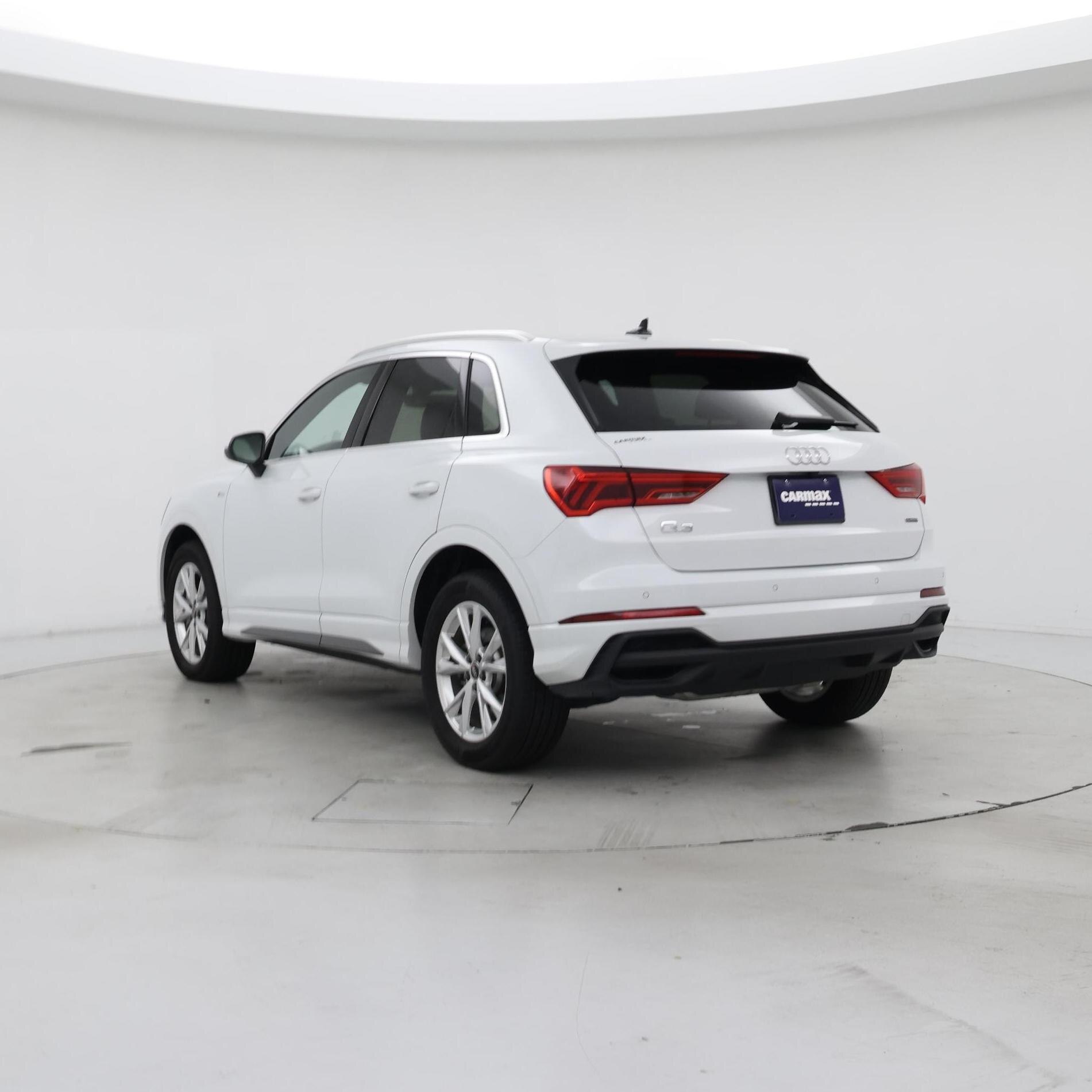 Thumbnail: 2024 Audi Q3 - 2