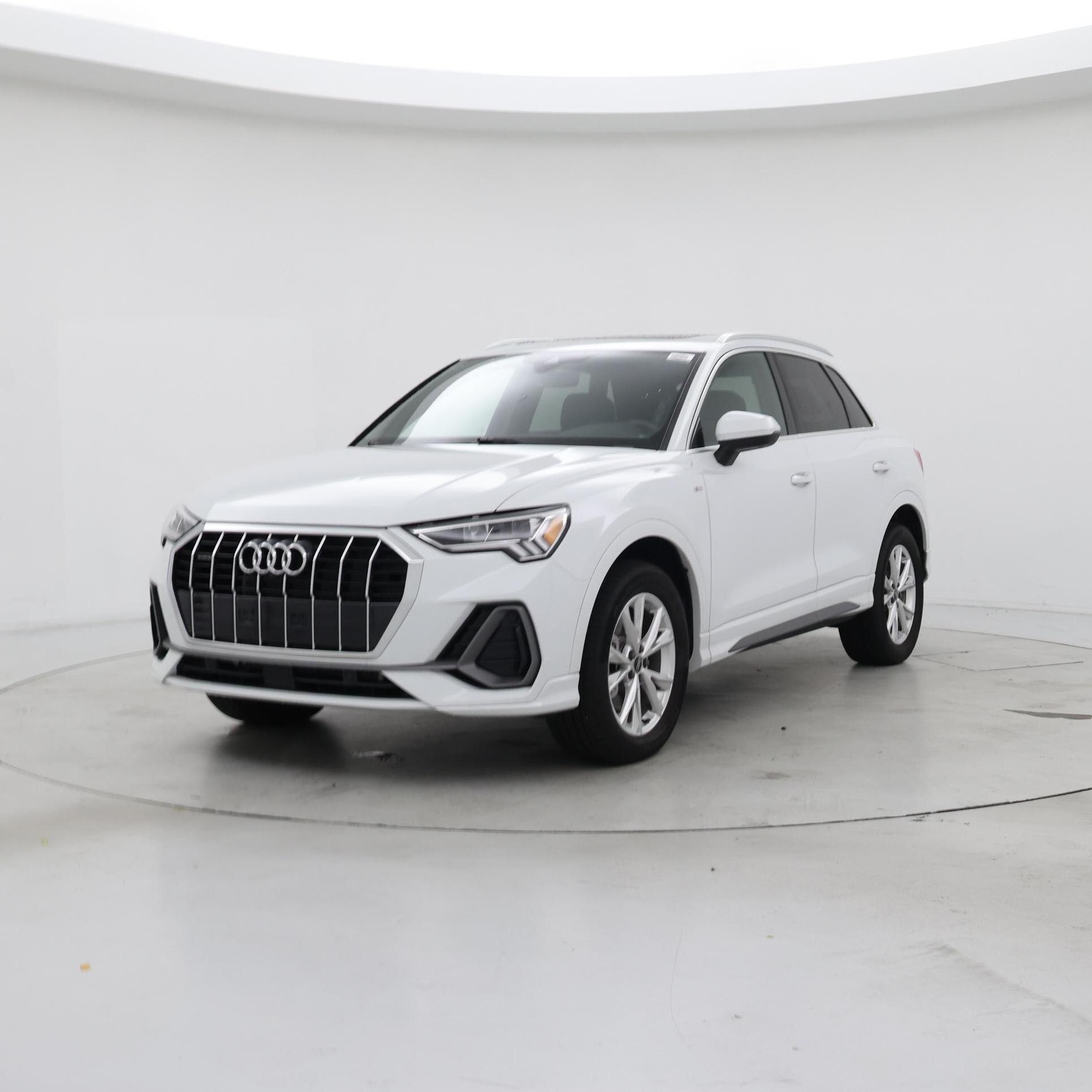 Thumbnail: 2024 Audi Q3 - 4
