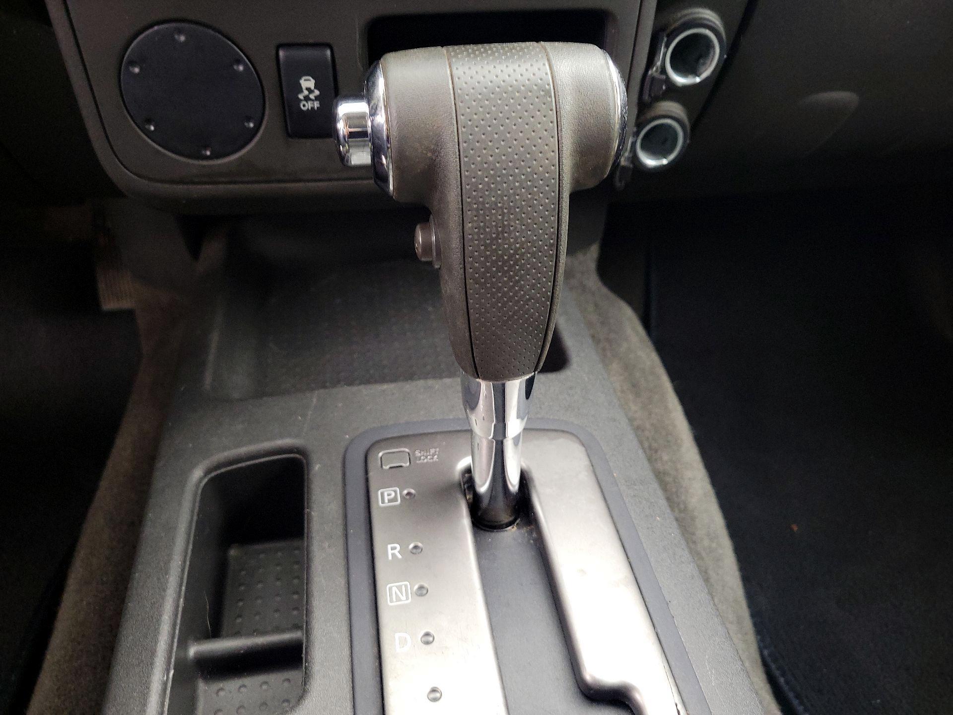 Thumbnail: 2015 Nissan Frontier - 16