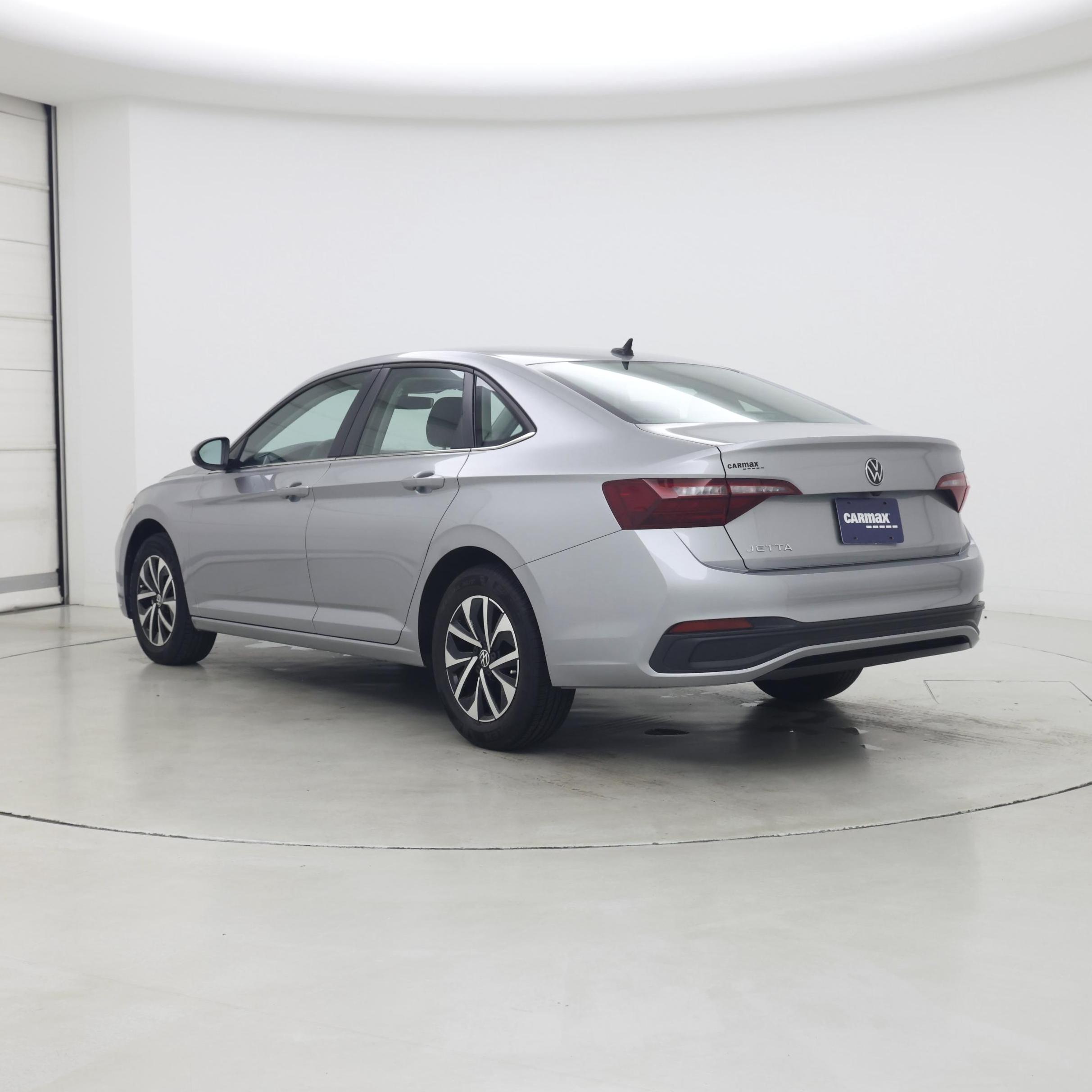 Thumbnail: 2023 Volkswagen Jetta - 2