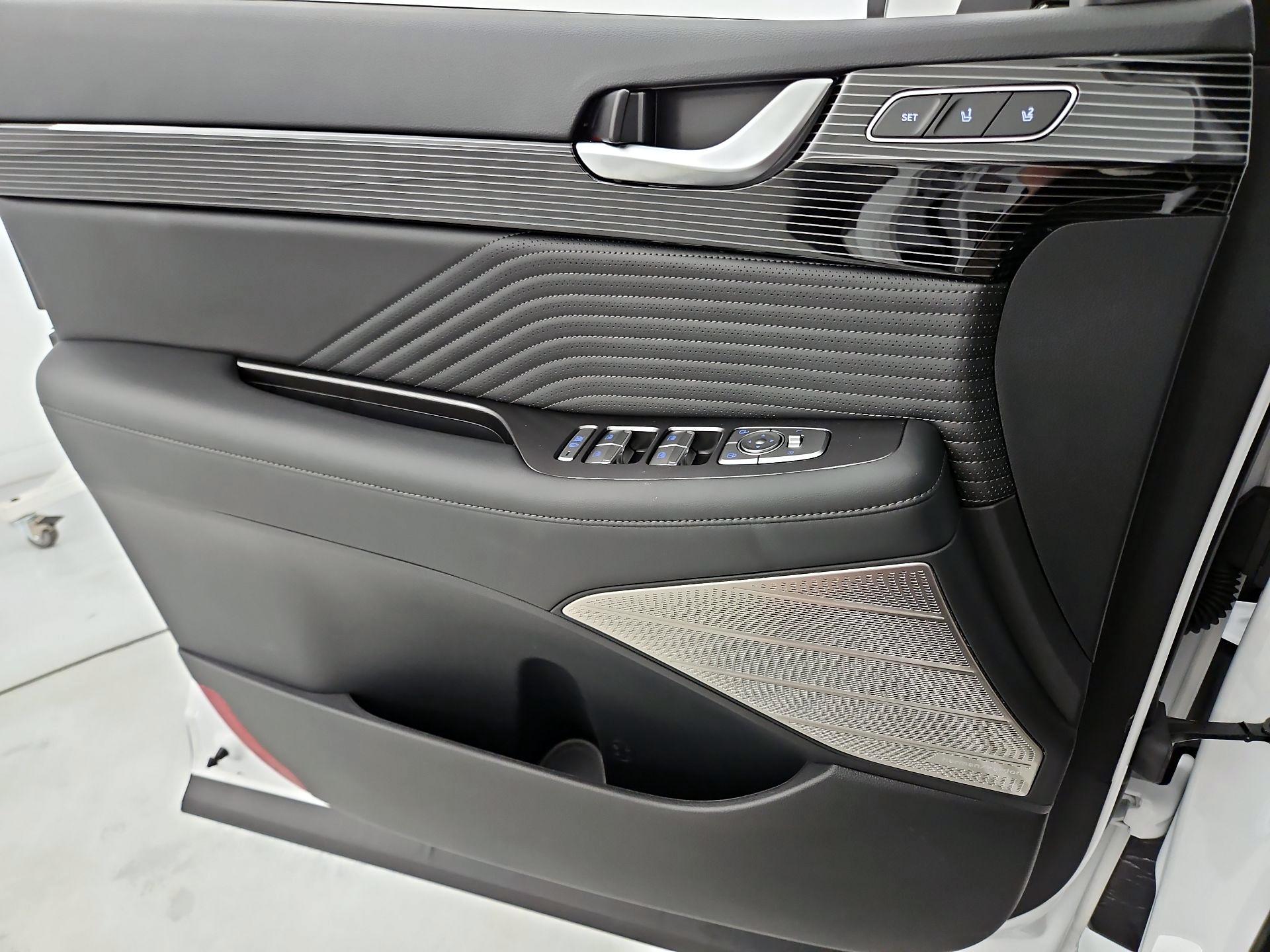 Thumbnail: 2025 Hyundai Palisade - 12