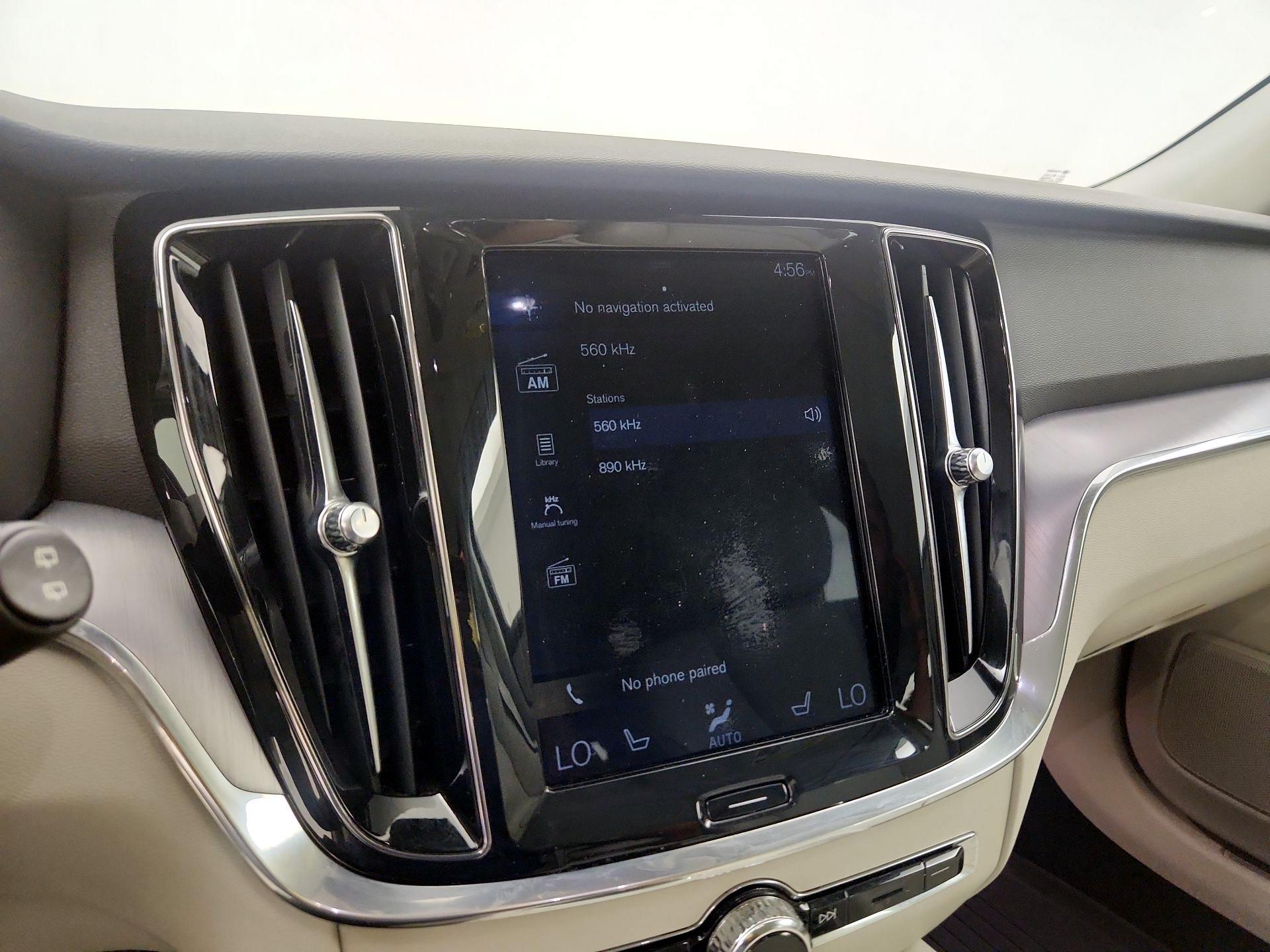 Thumbnail: 2020 Volvo V60 - 13