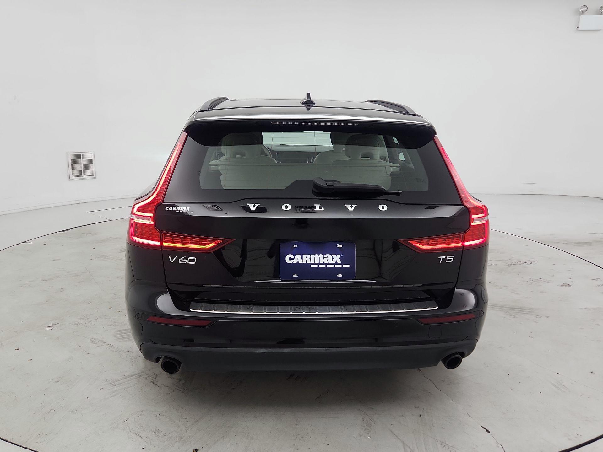Thumbnail: 2020 Volvo V60 - 6